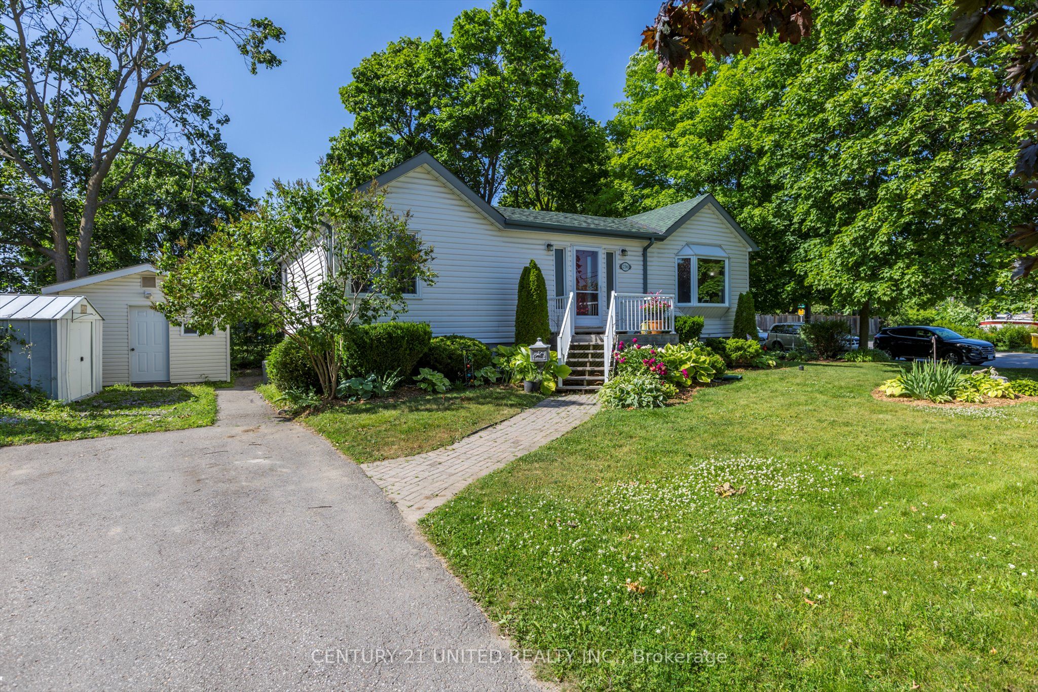 236 Lee Street Property Photo 1