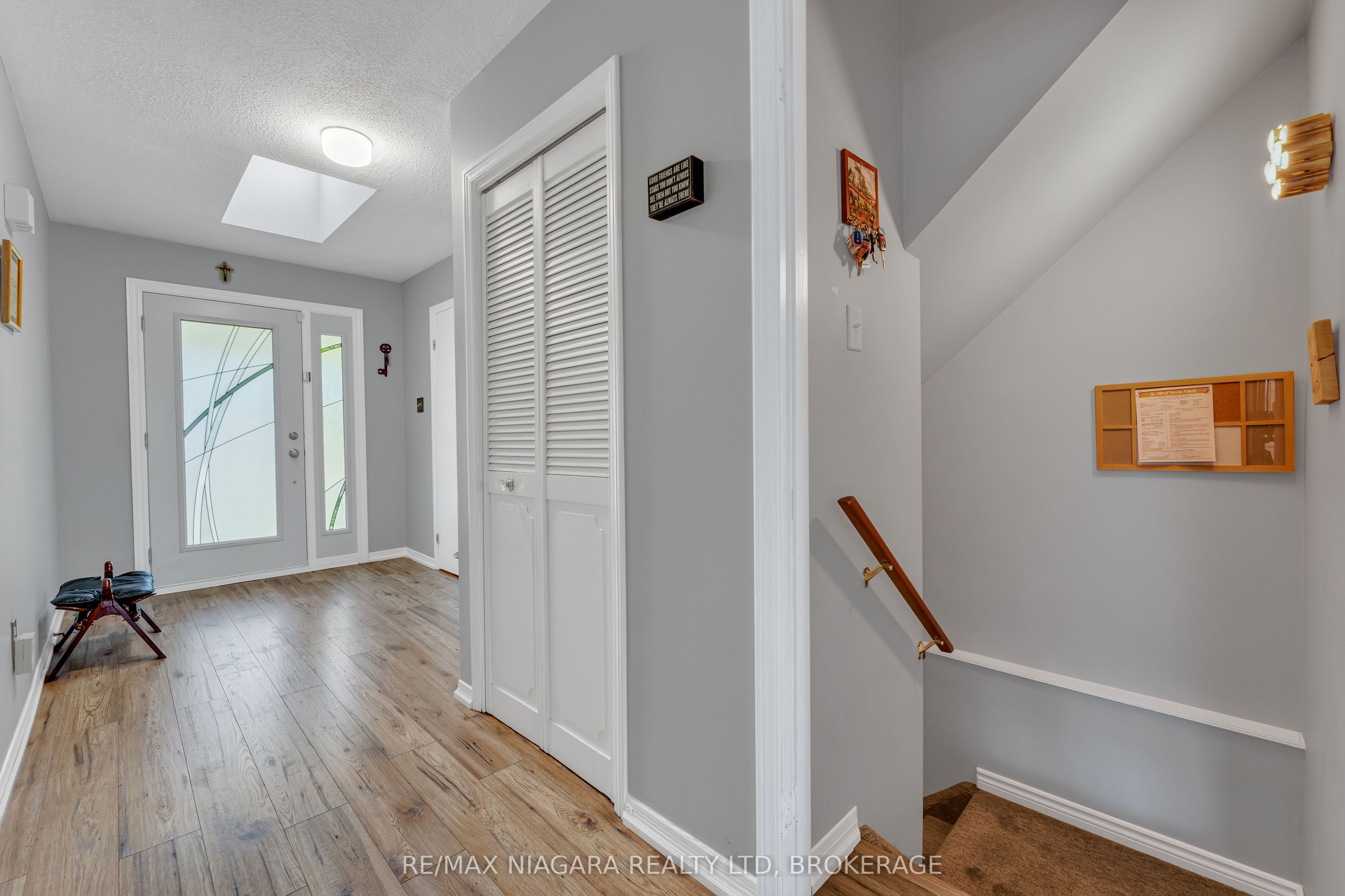 642 Carlton Street Property Photo 19