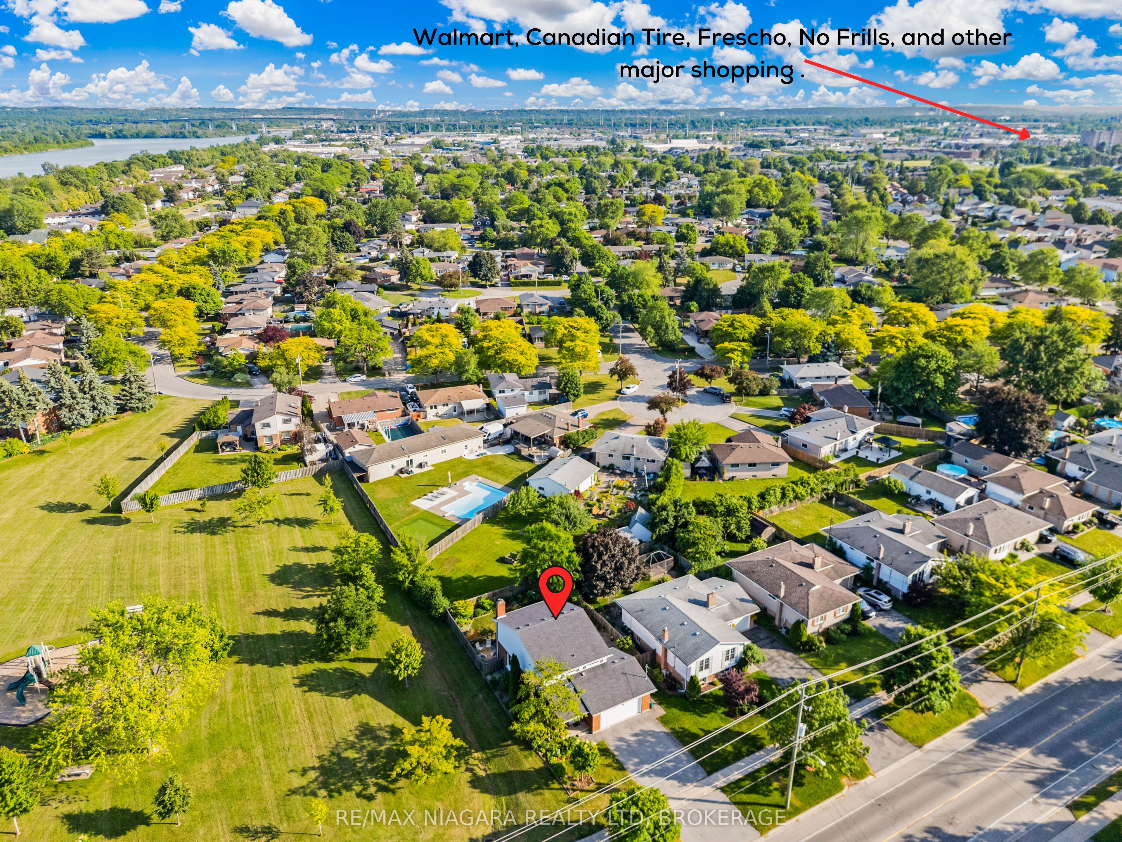 642 Carlton Street Property Photo 35
