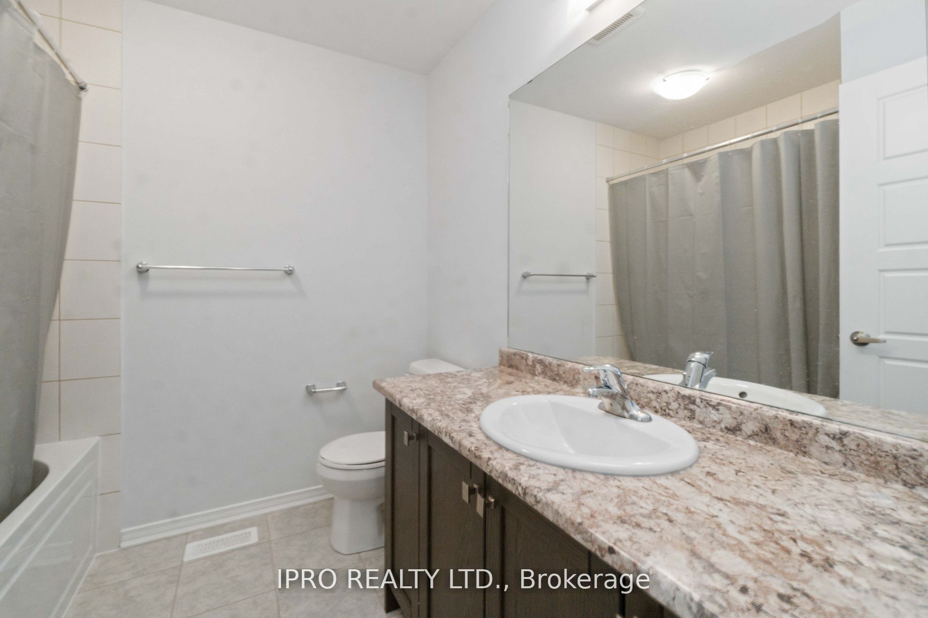 17 Armes Street Property Photo 5