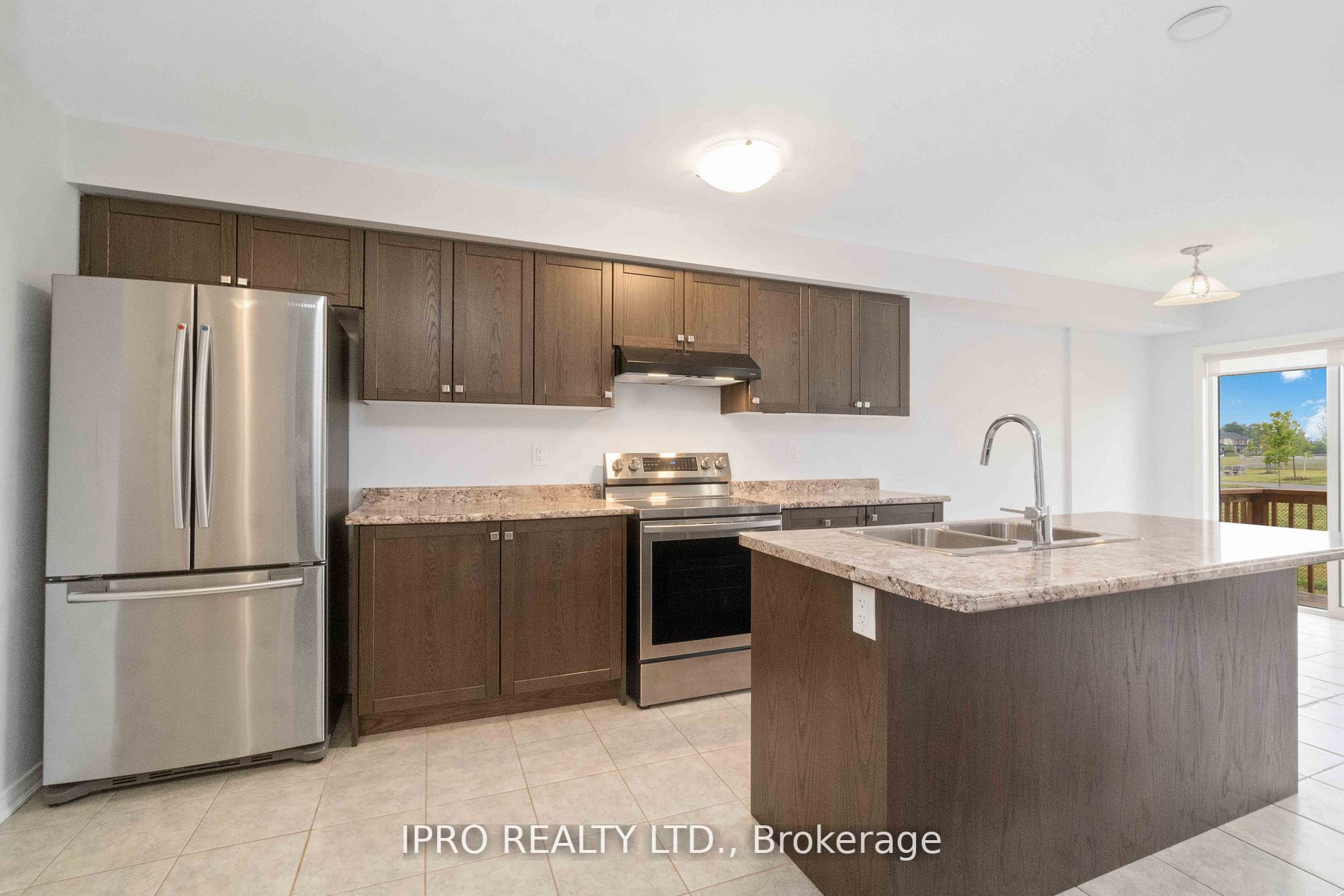 17 Armes Street Property Photo 8