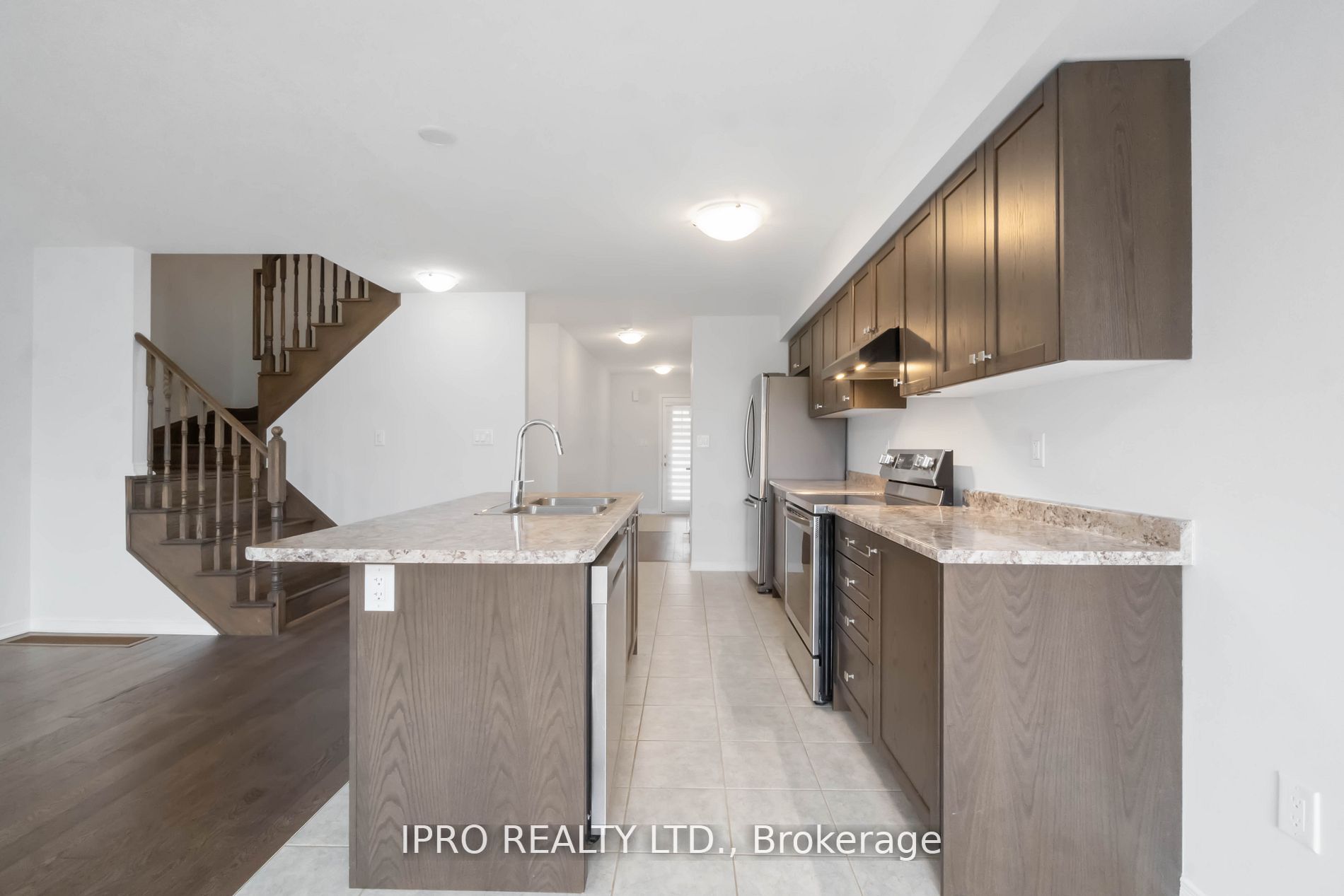 17 Armes Street Property Photo 20