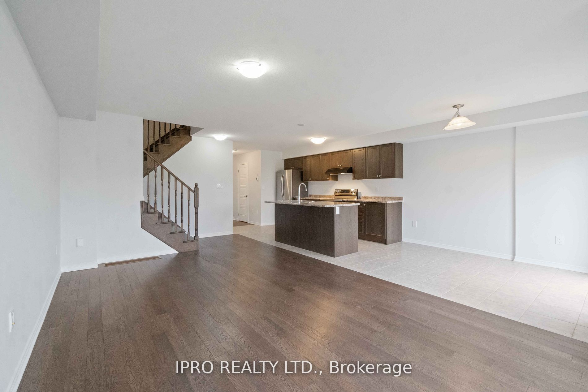 17 Armes Street Property Photo 24