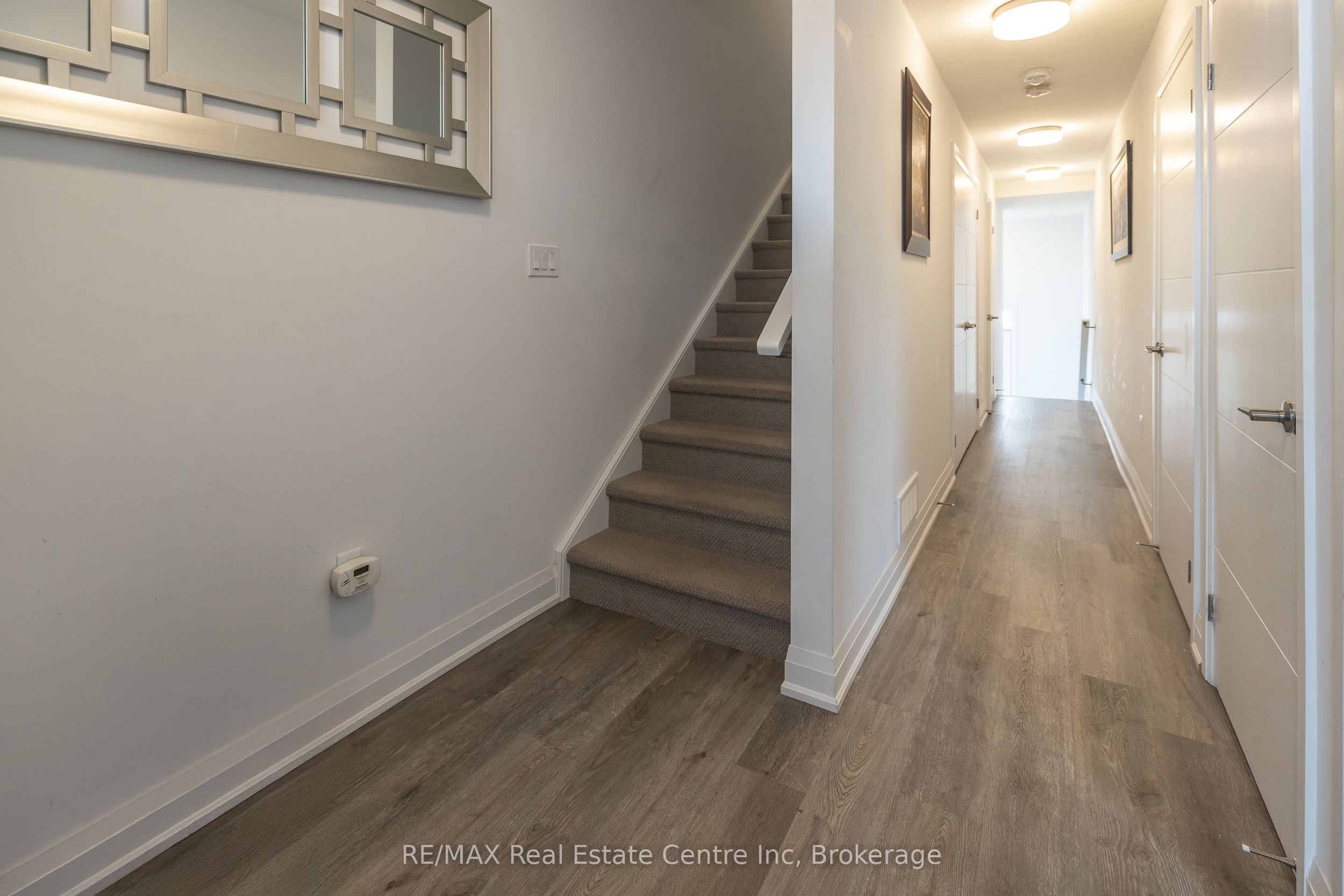 170 Huron Street Property Photo 24