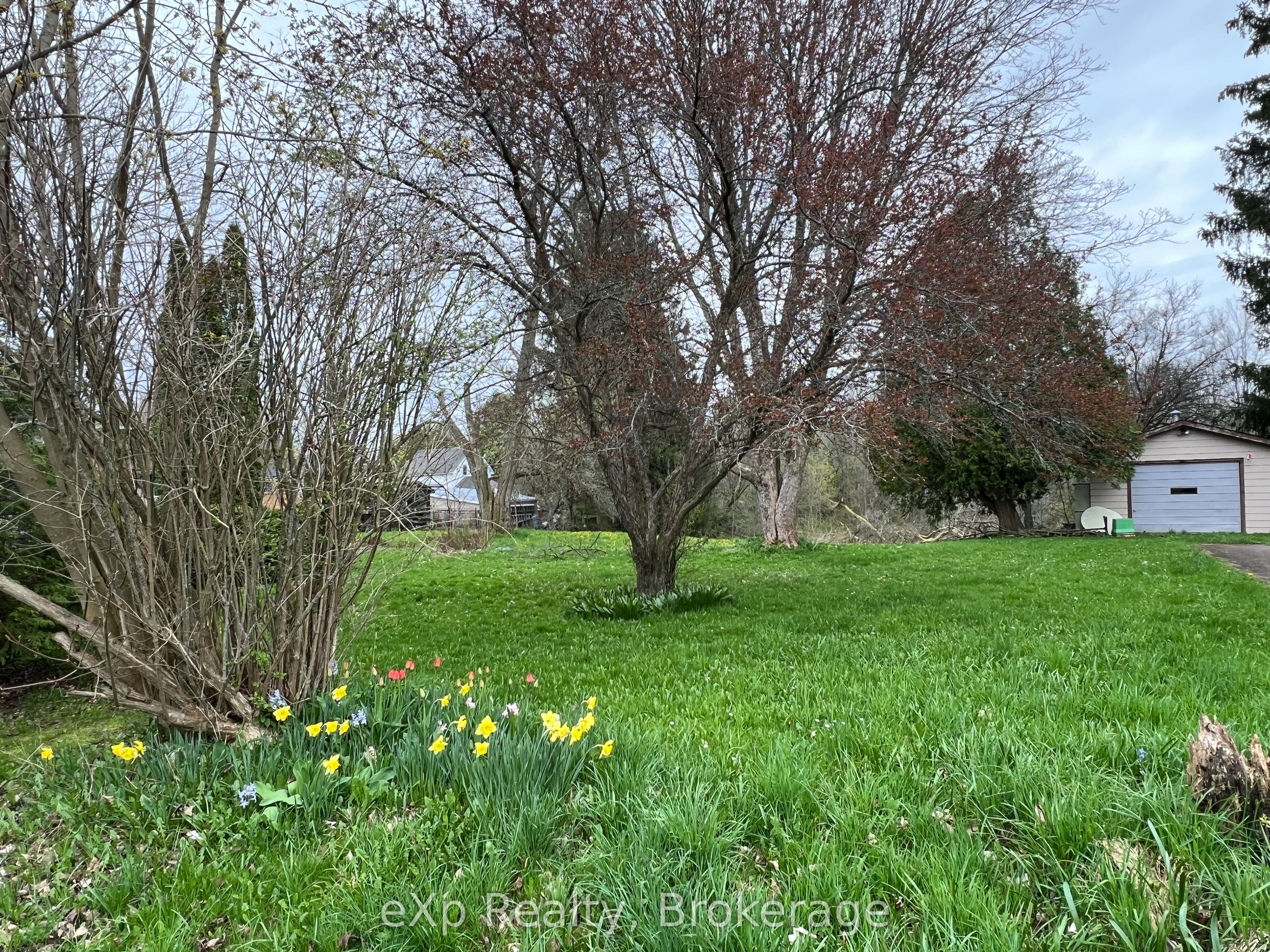 791 23rd Street W Property Photo 1