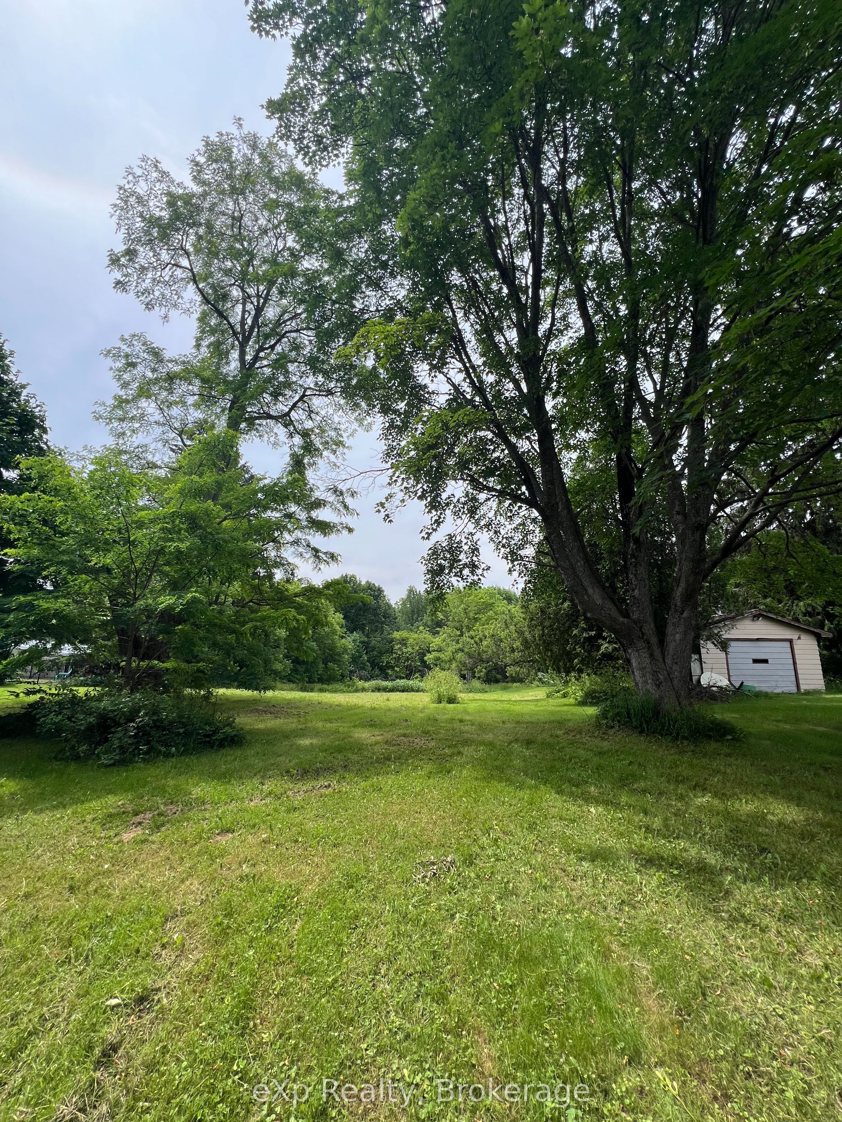 791 23rd Street W Property Photo 4