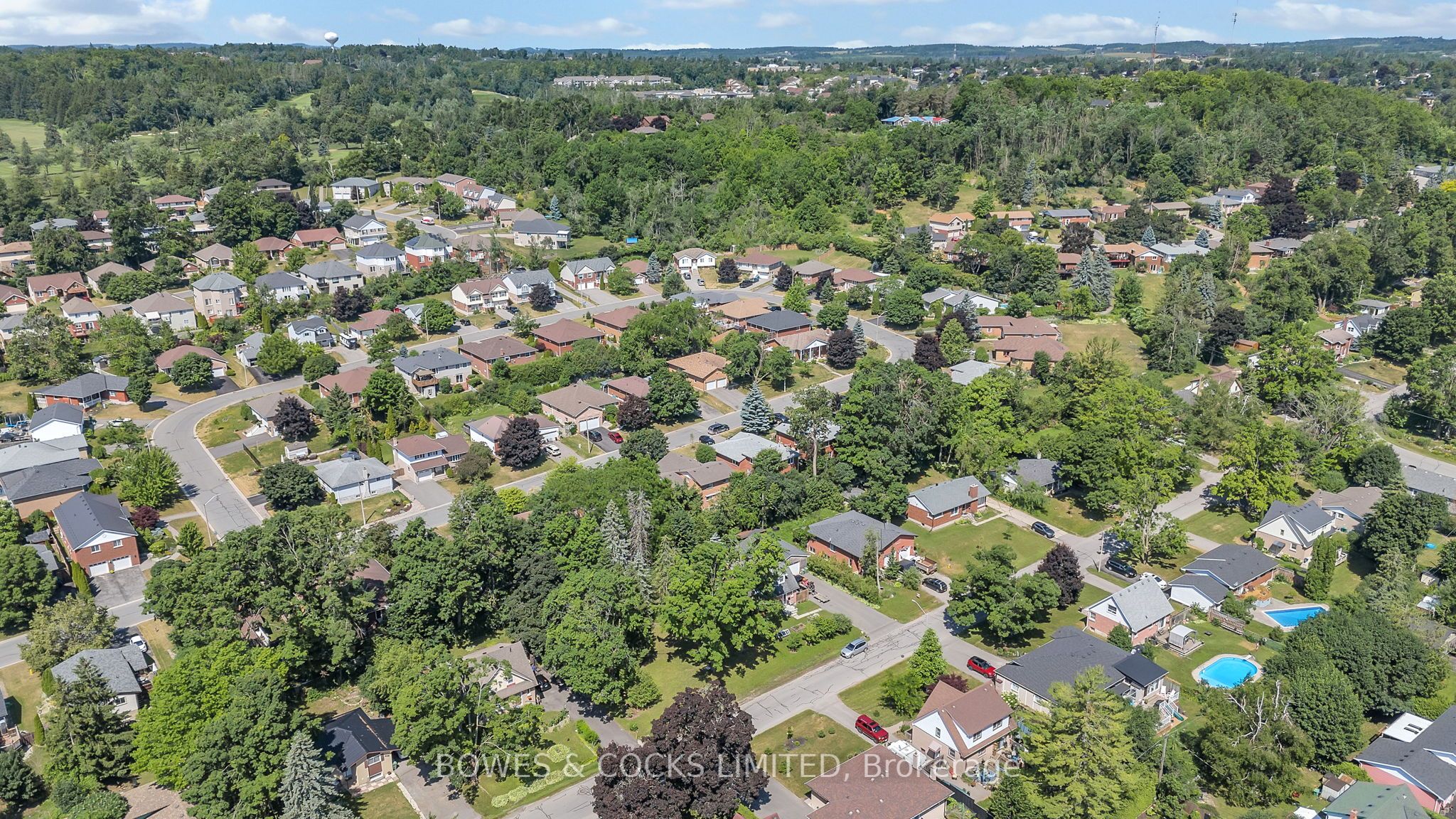 125 Greenhill Drive Property Photo 3