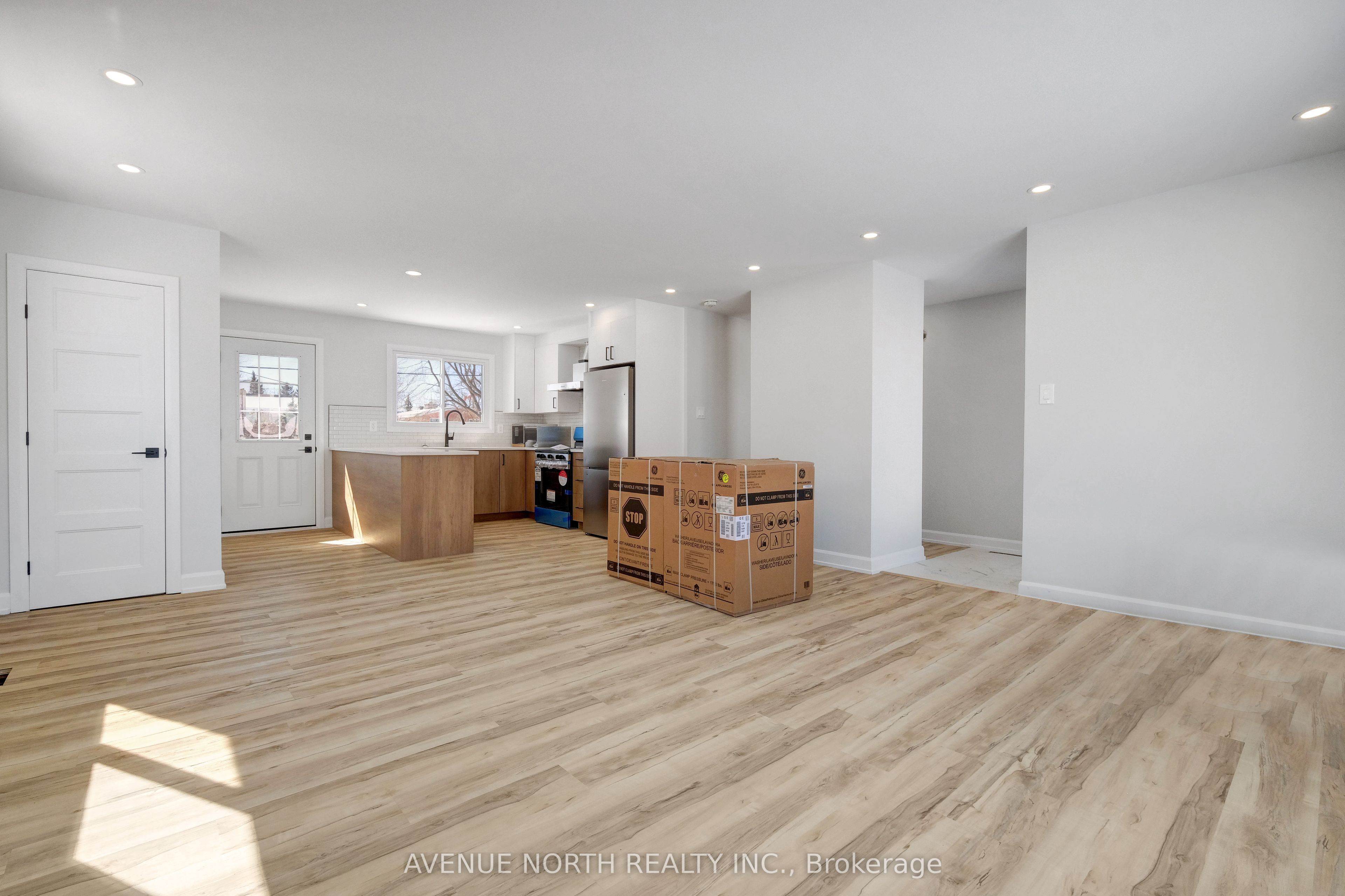 882 Balsam Drive Property Photo 8