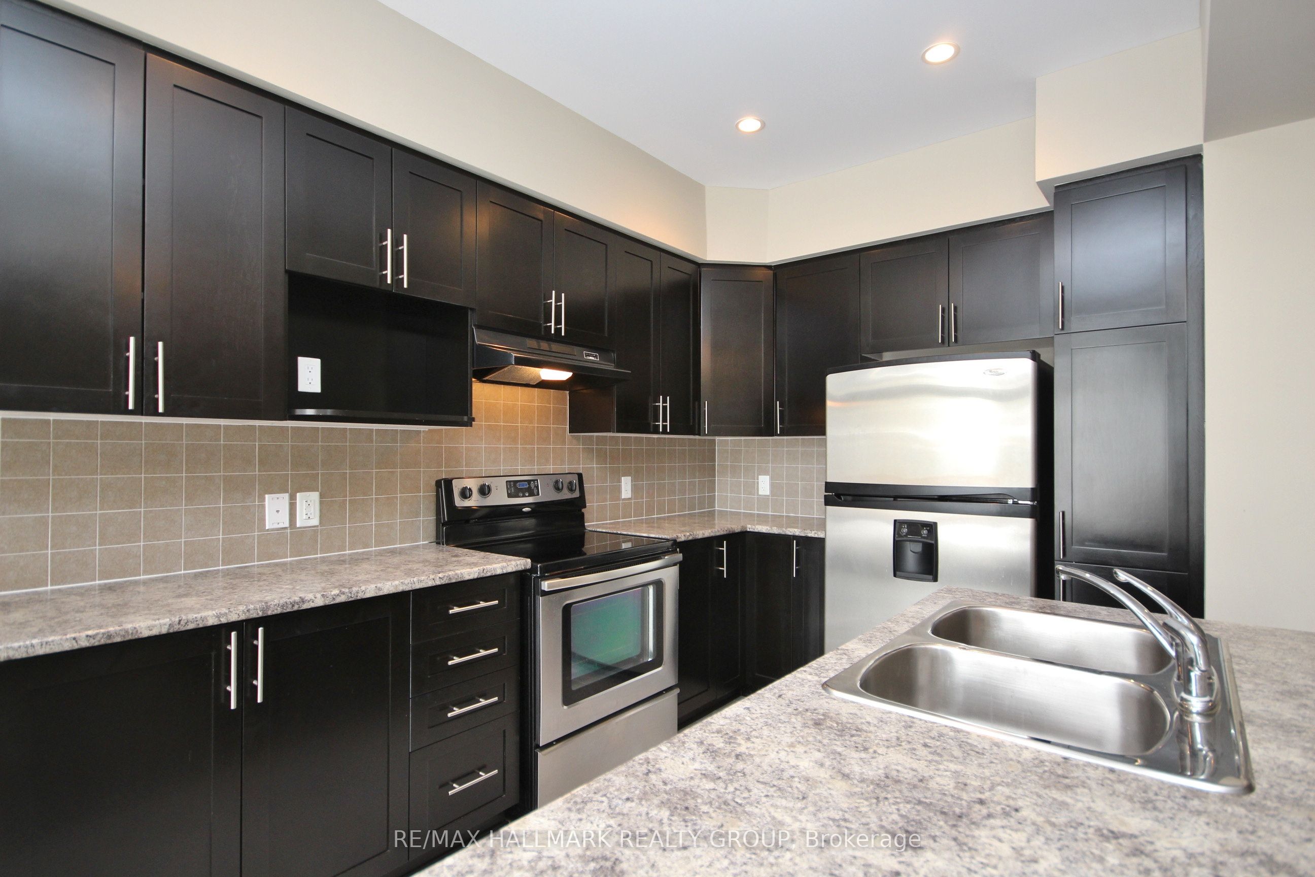 17 Madelon Drive Property Photo 10