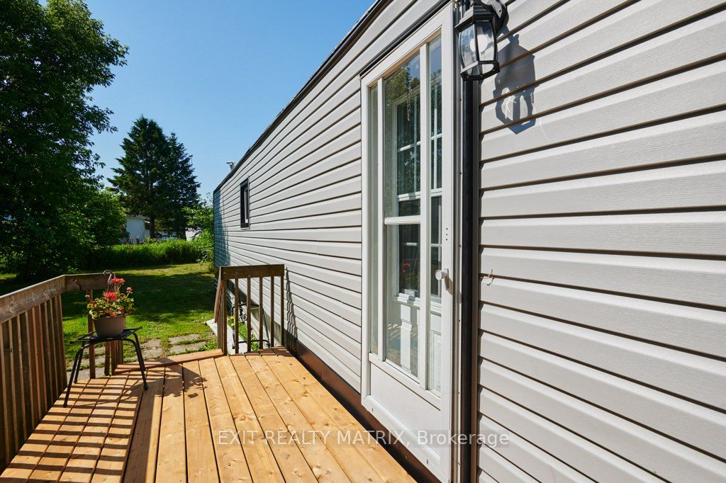 8930 Lynwood Park Private Property Photo 3