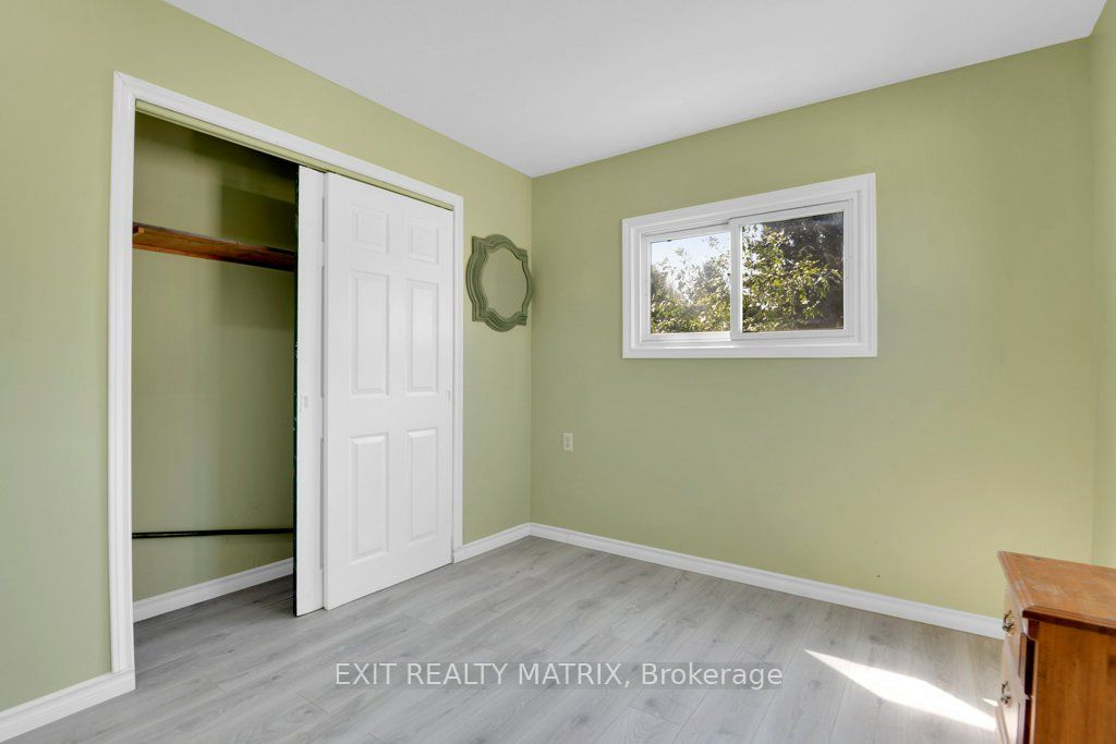 8930 Lynwood Park Private Property Photo 17