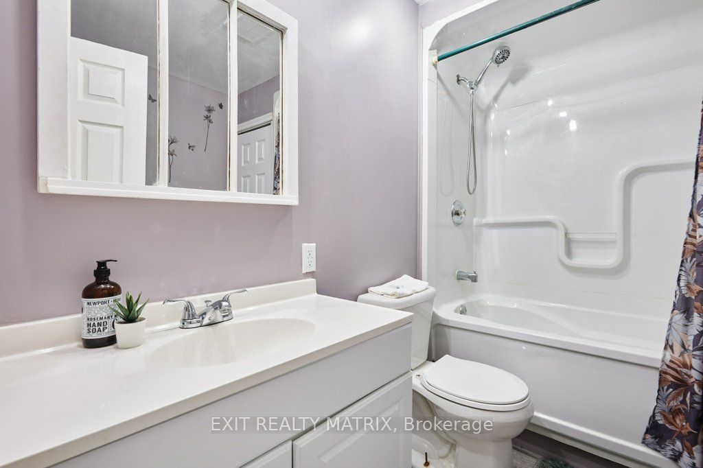 8930 Lynwood Park Private Property Photo 22
