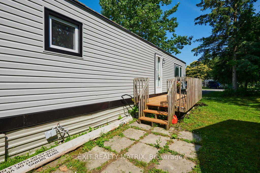 8930 Lynwood Park Private Property Photo 25