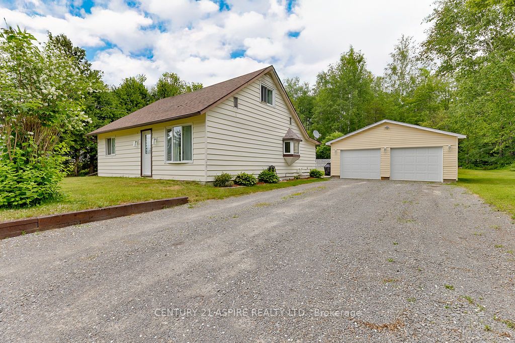 118 Hunts Road Property Photo 2
