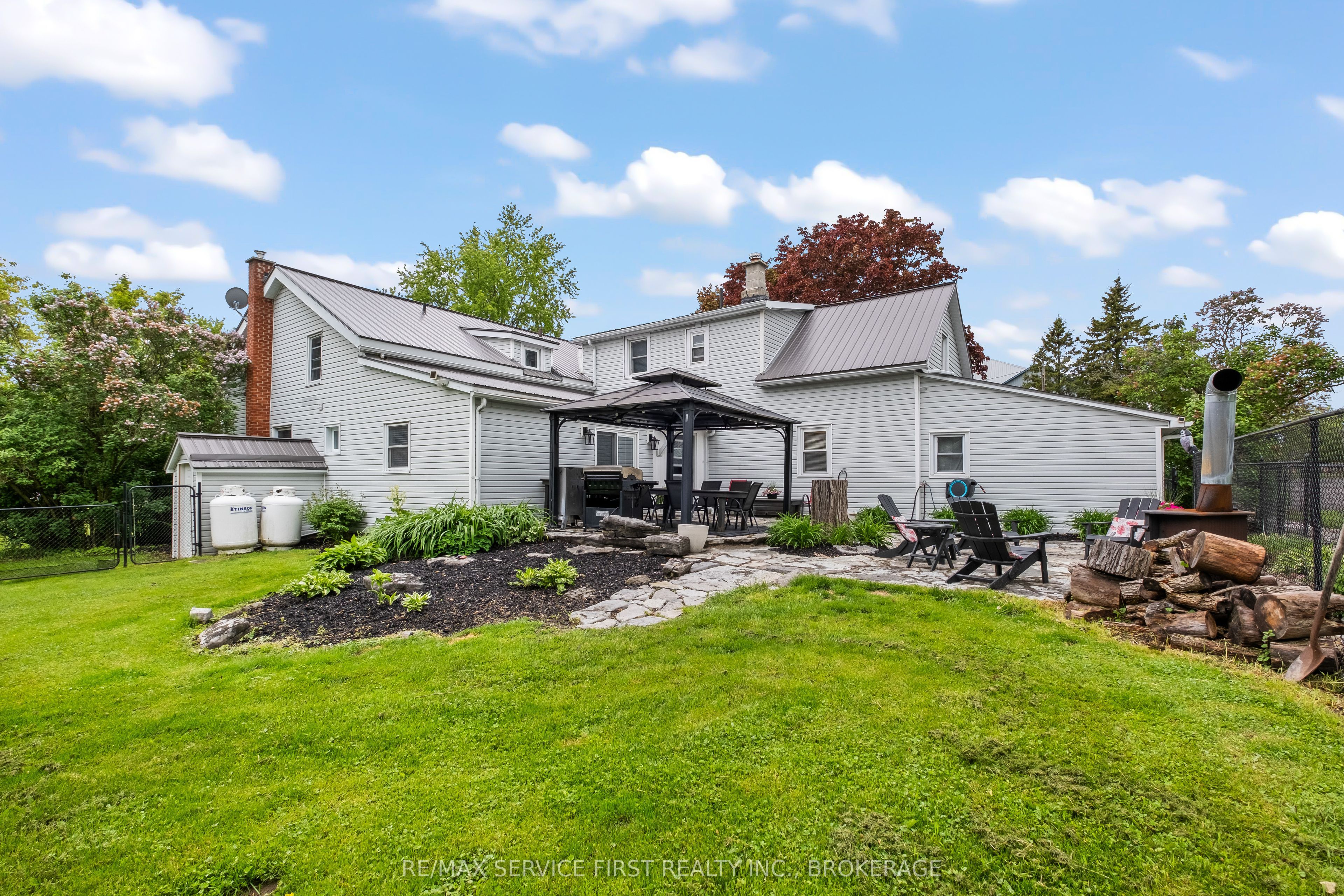 3674 Princess Street Property Photo 5