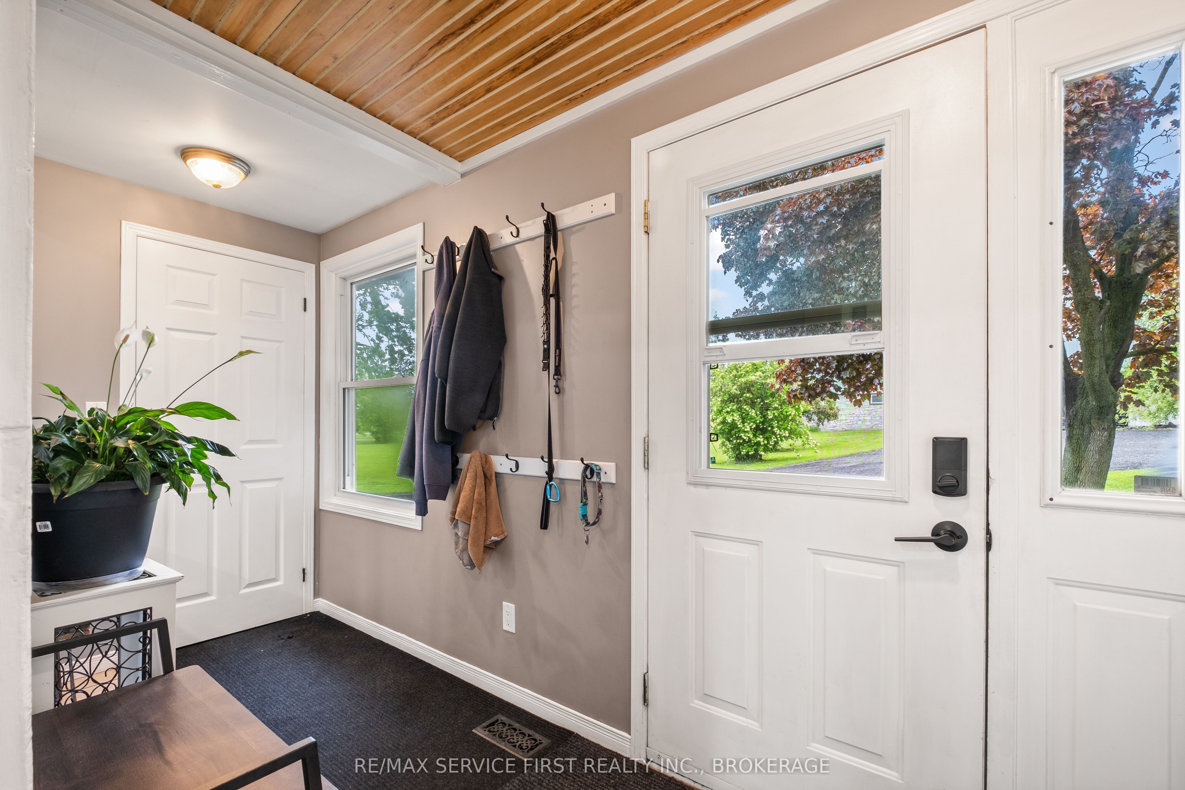 3674 Princess Street Property Photo 13