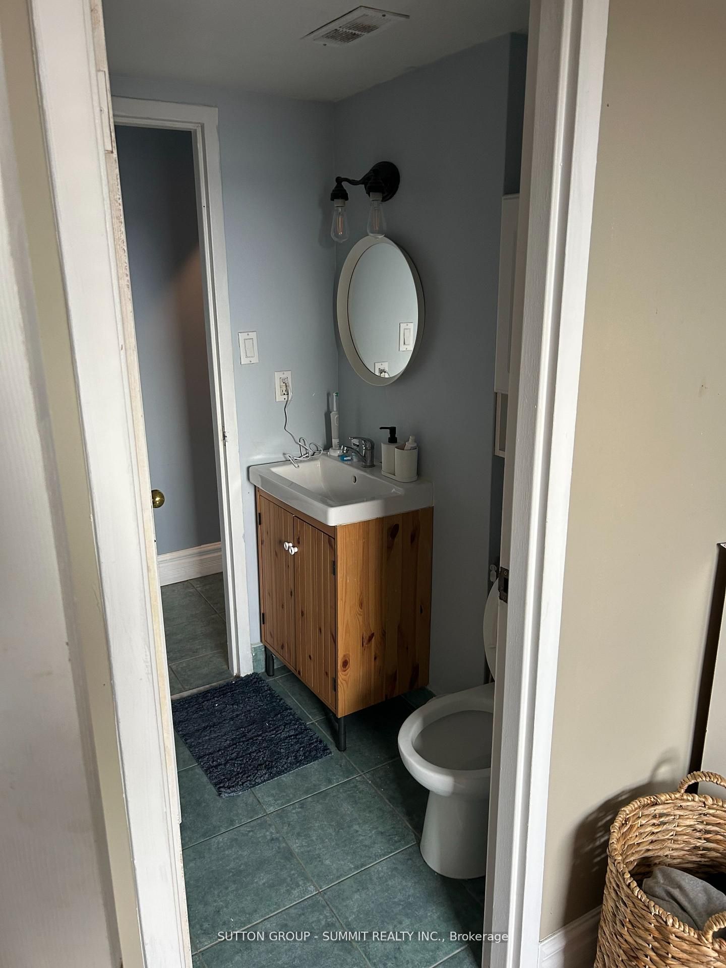 101 Queen Street 506 Property Photo 24