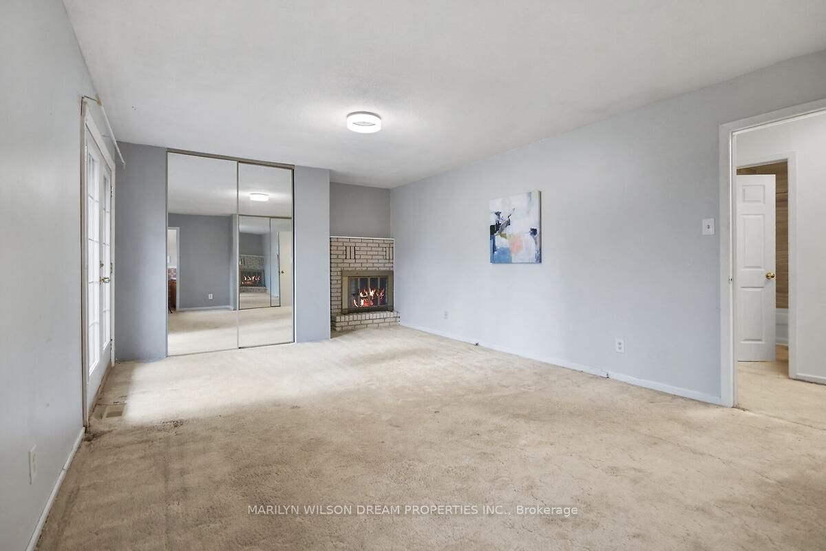 3089 Barlow Crescent Property Photo 19