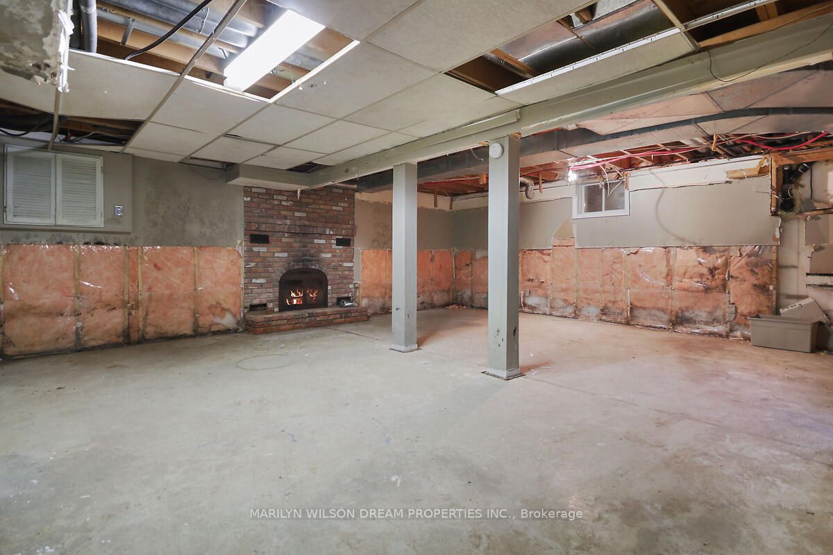 3089 Barlow Crescent Property Photo 37