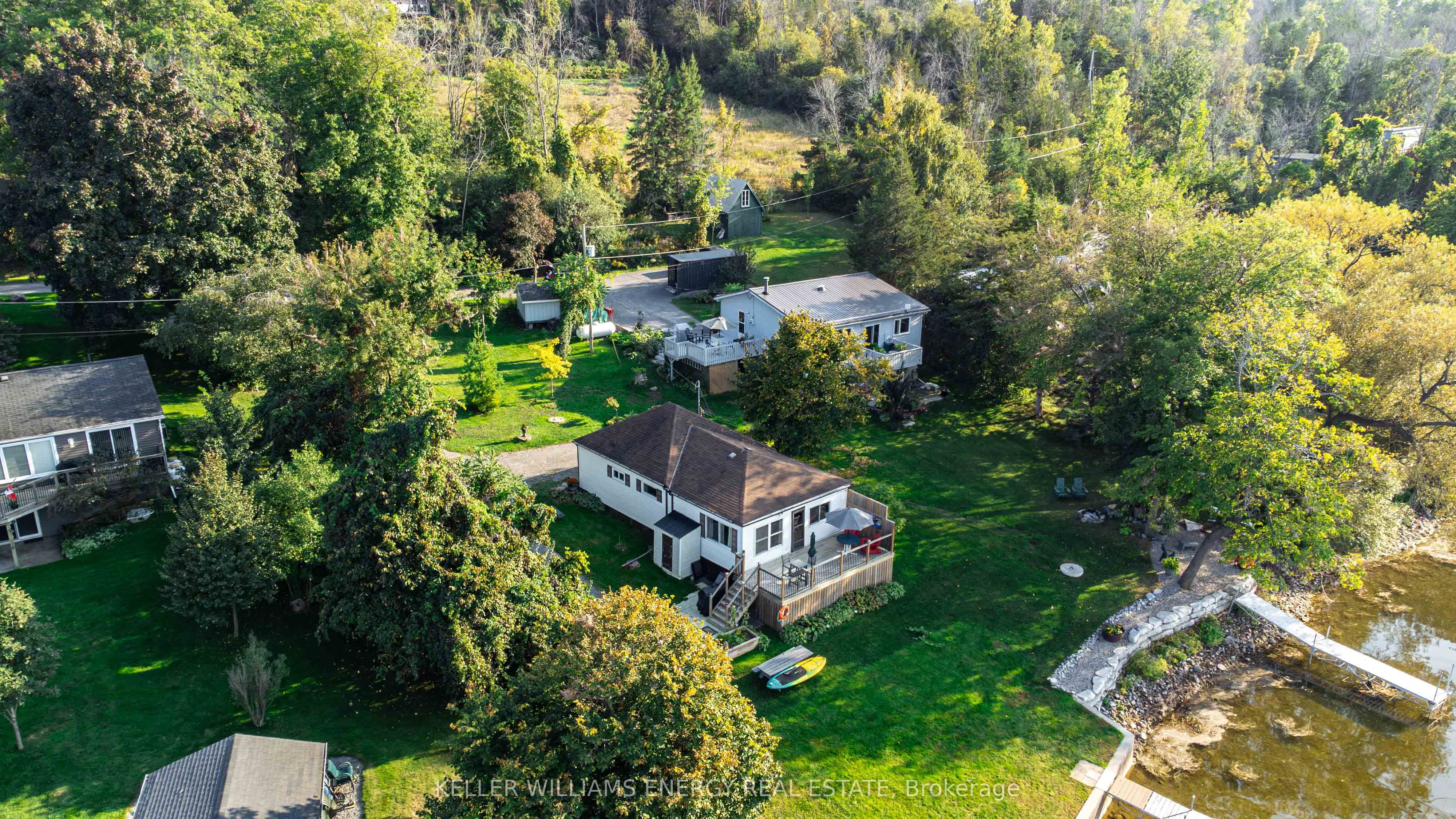 96 Bishop Ln