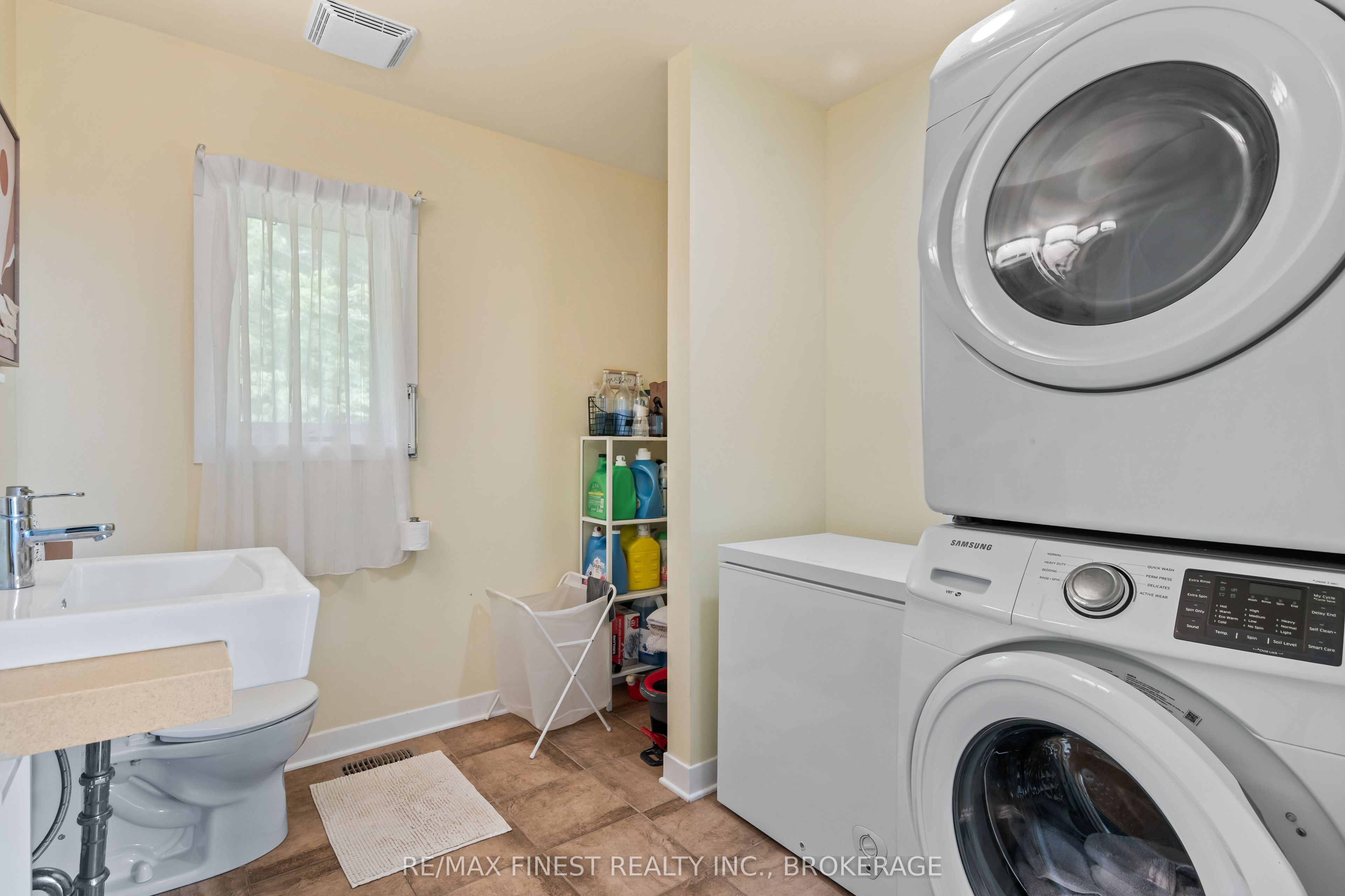 2092 Beach Road Property Photo 22