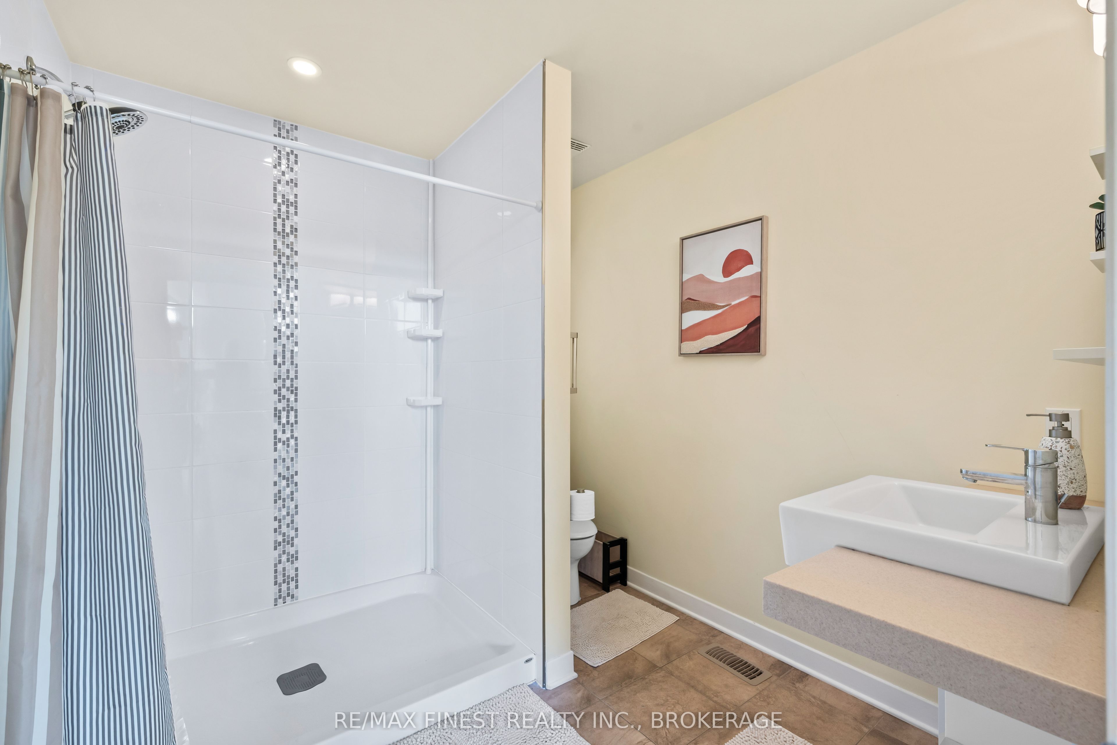 2092 Beach Road Property Photo 26