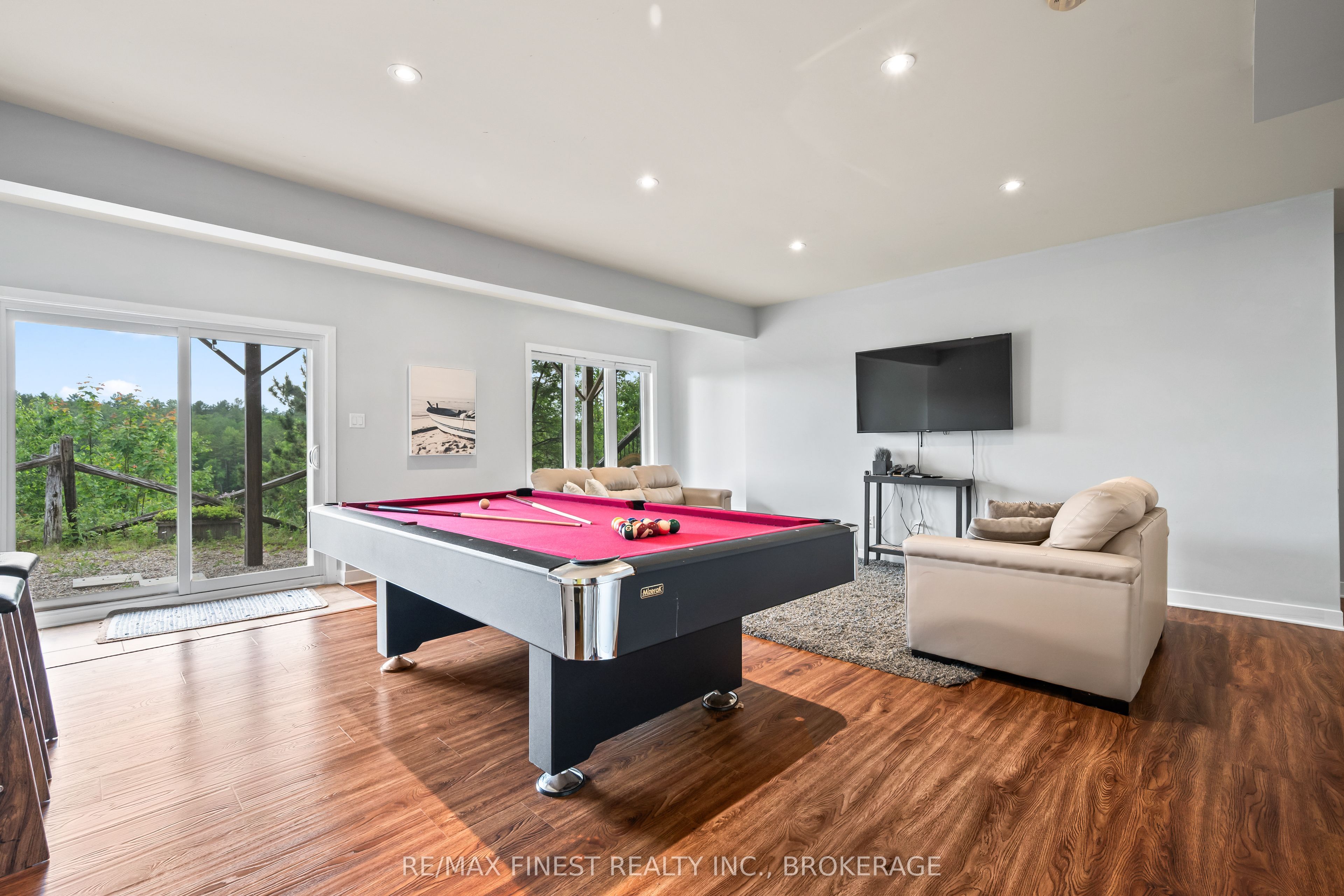 2092 Beach Road Property Photo 31