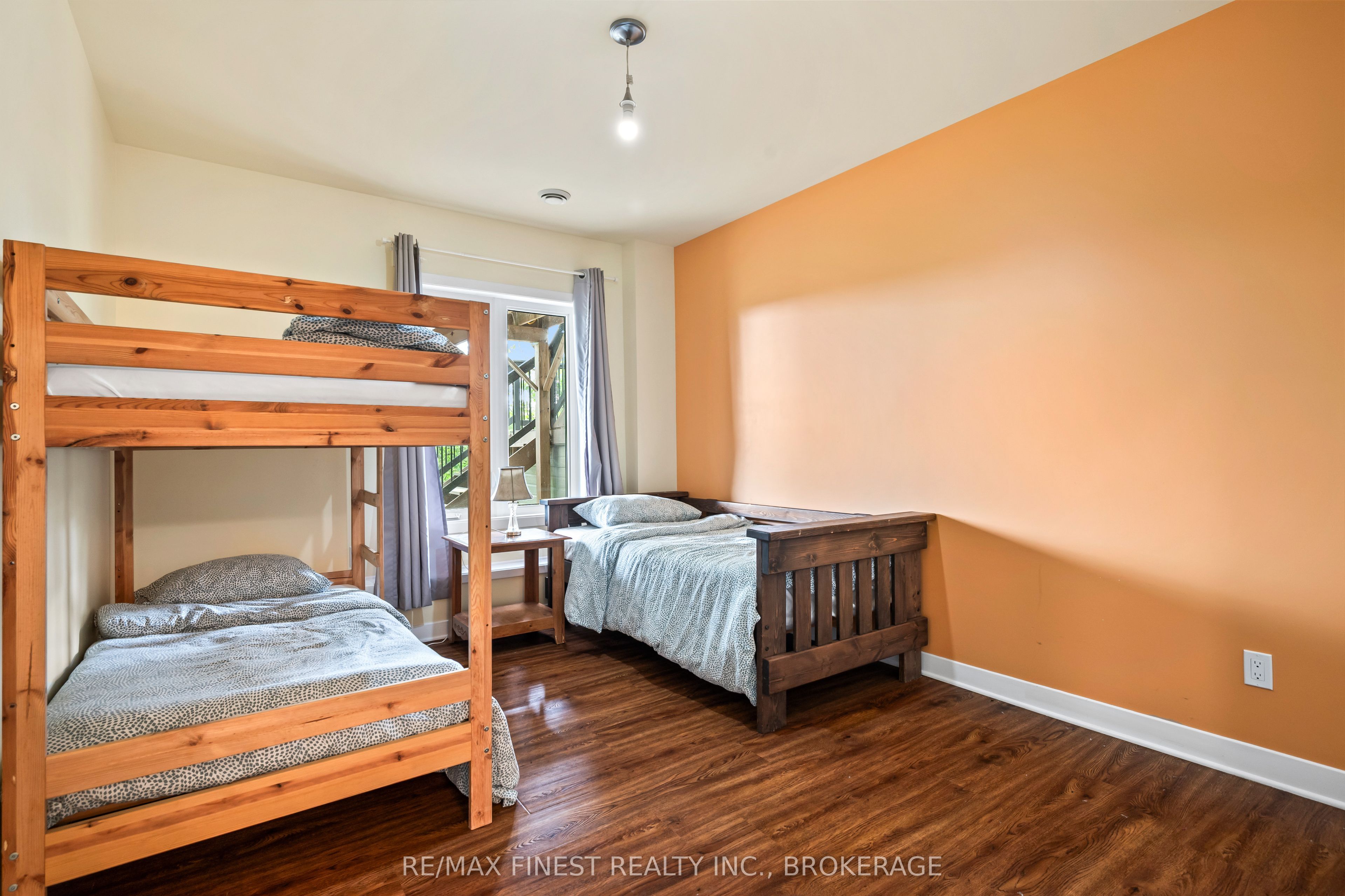 2092 Beach Road Property Photo 33