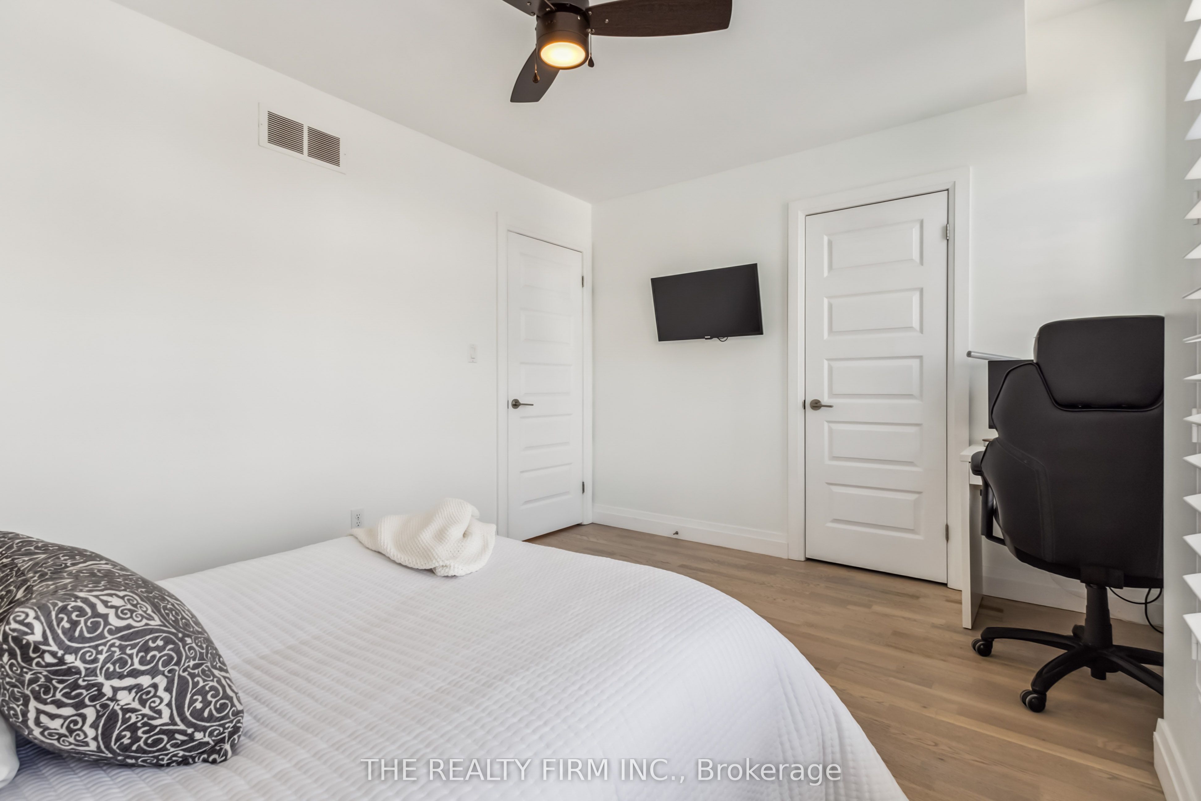 727 Apricot Dr Property Photo 23