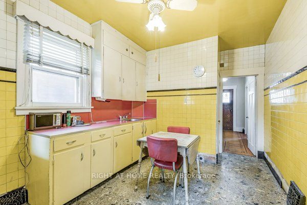 182 Balmoral Avenue Property Photo 15