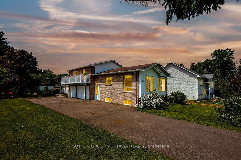 223 Des Outaouais Street