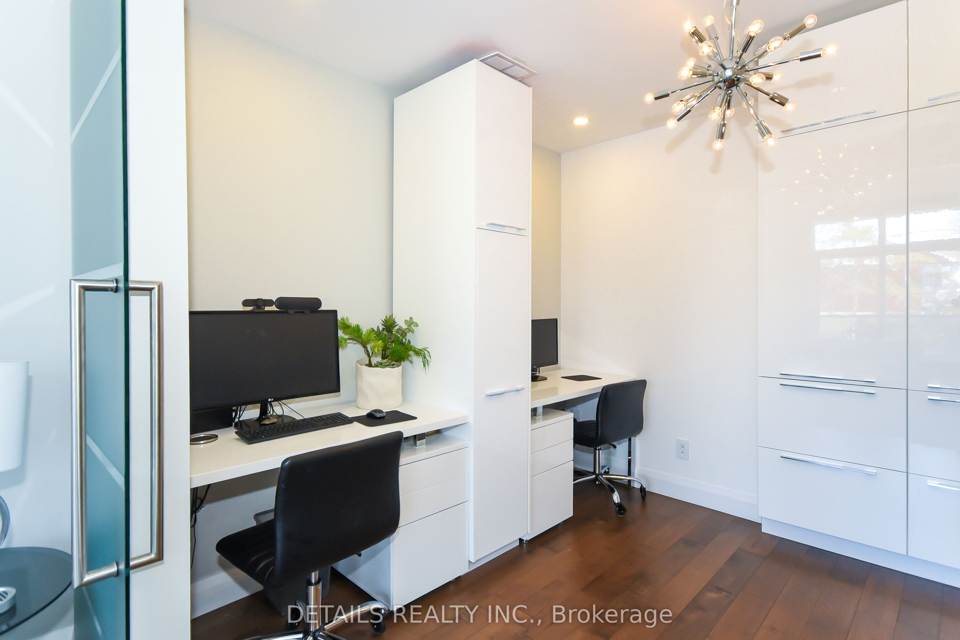 44 Byron Avenue C Property Photo 6