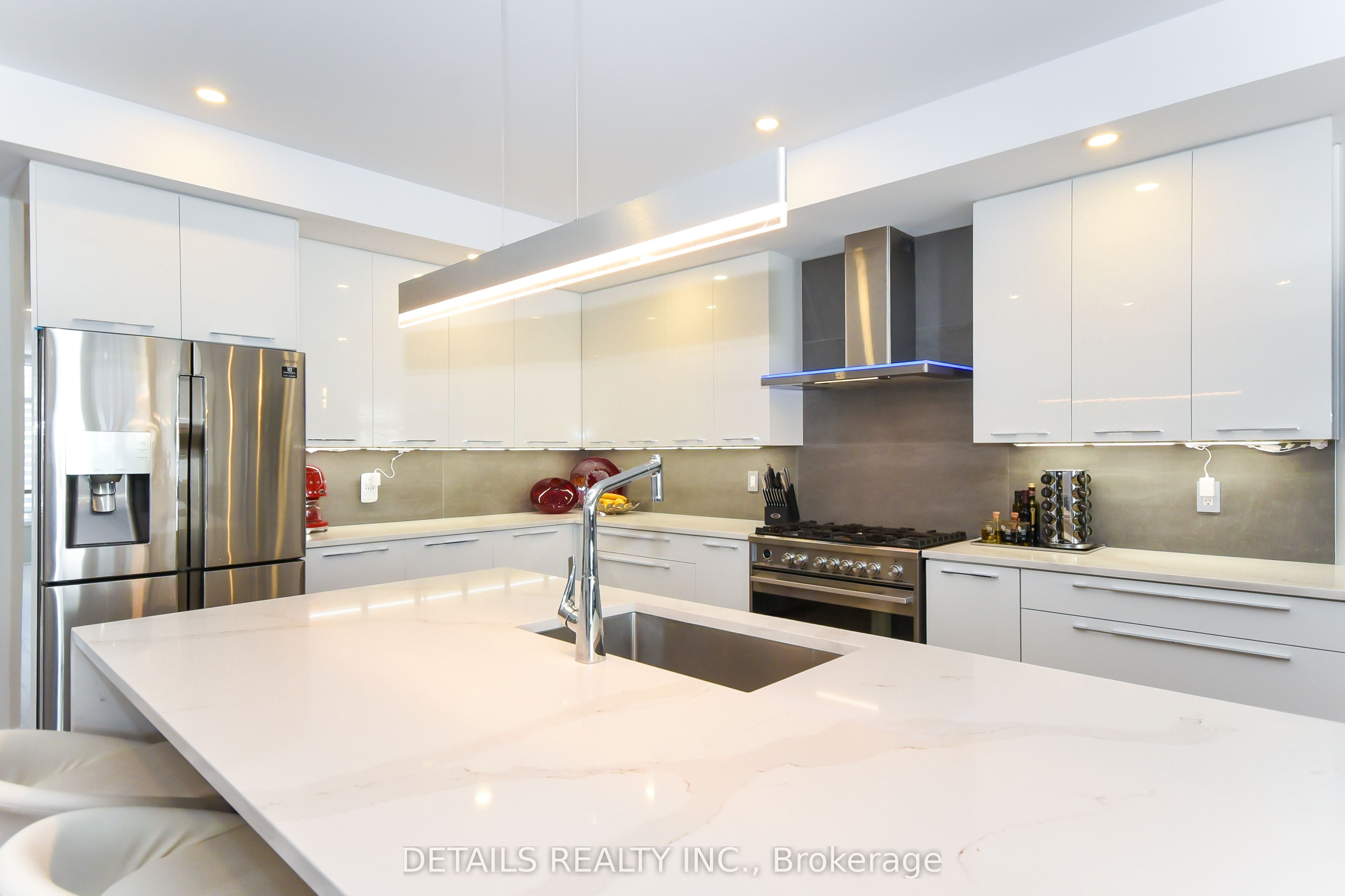 44 Byron Avenue C Property Photo 10