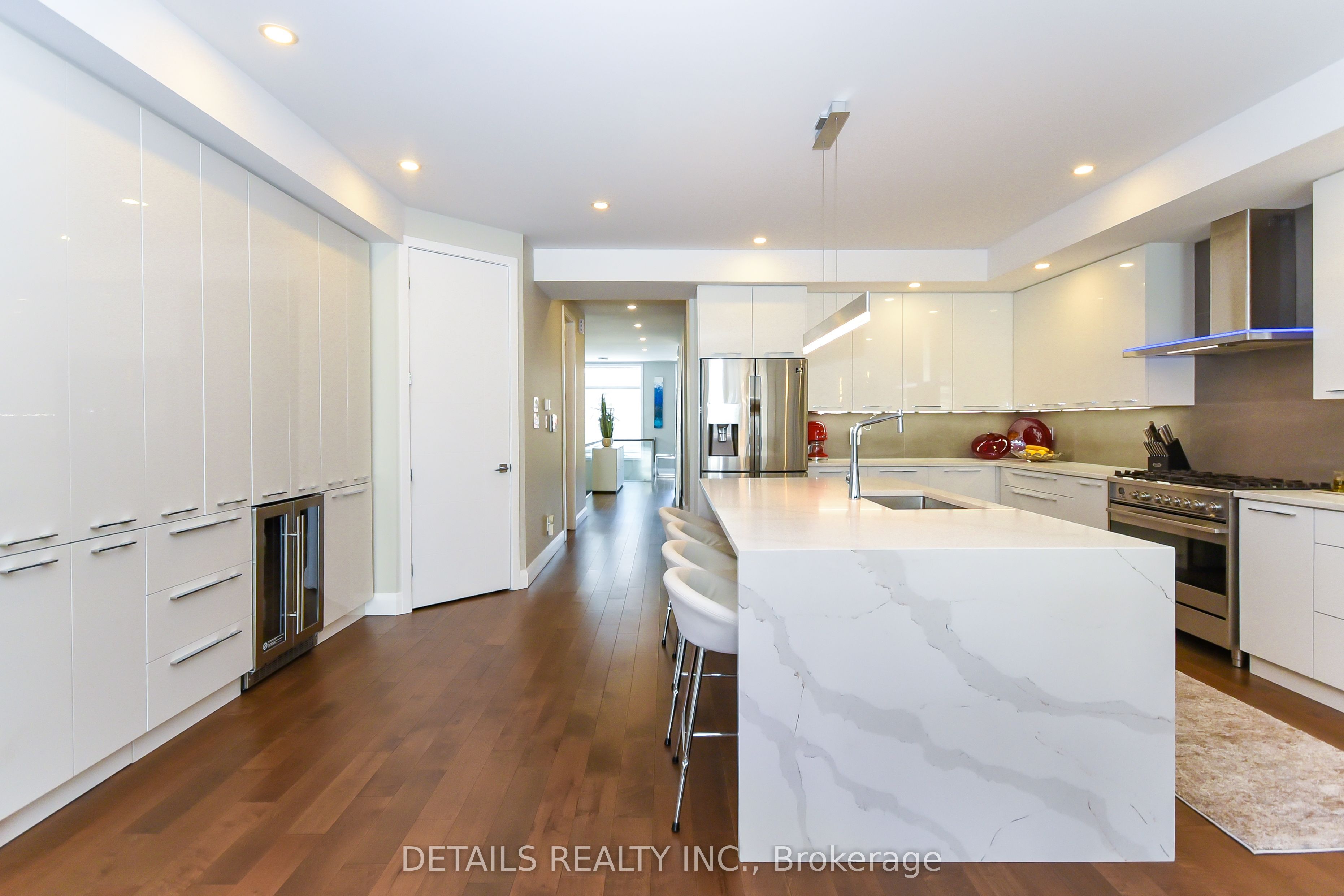 44 Byron Avenue C Property Photo 21