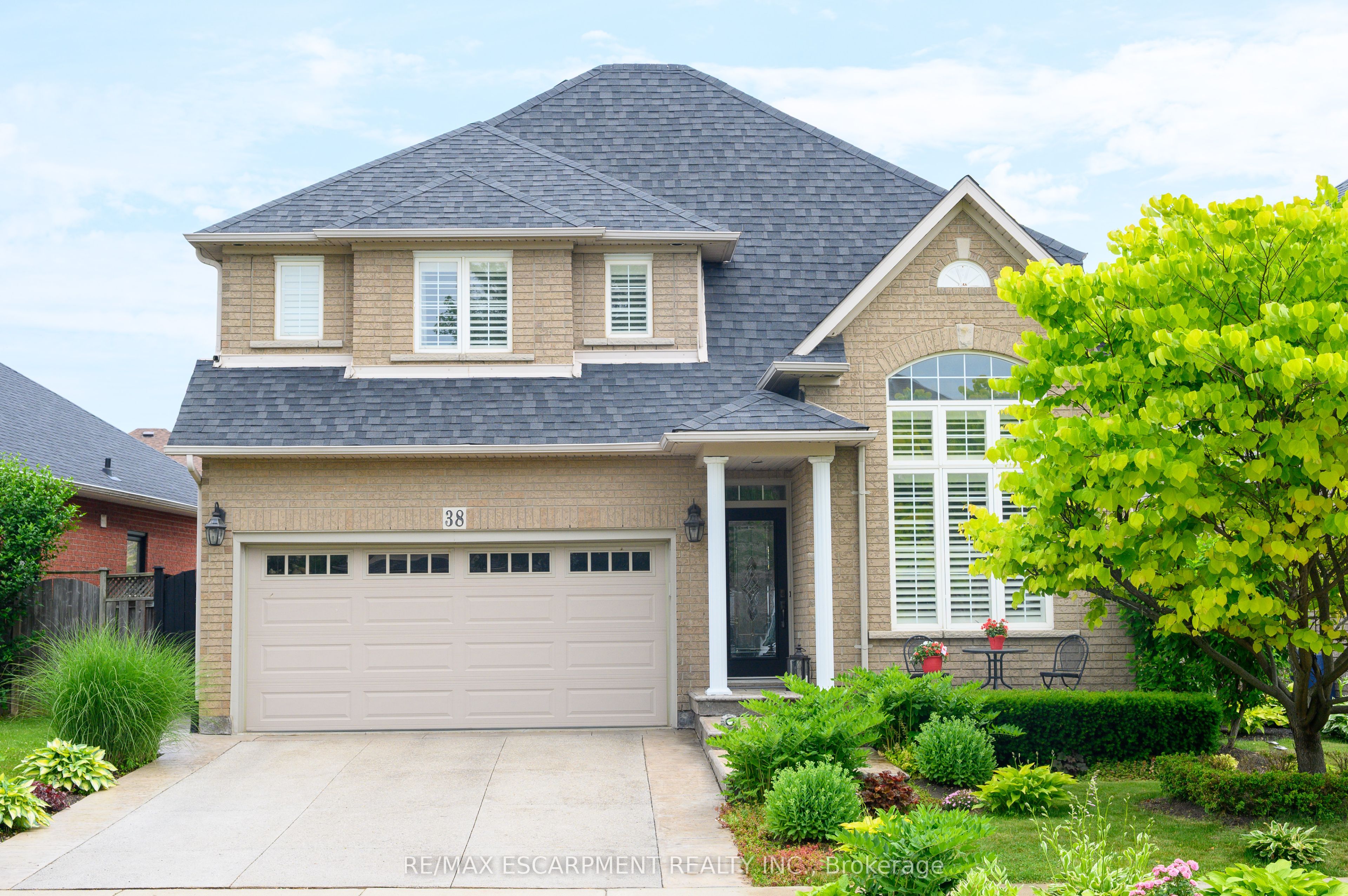 38 Sunbeam Drive Property Photo 1