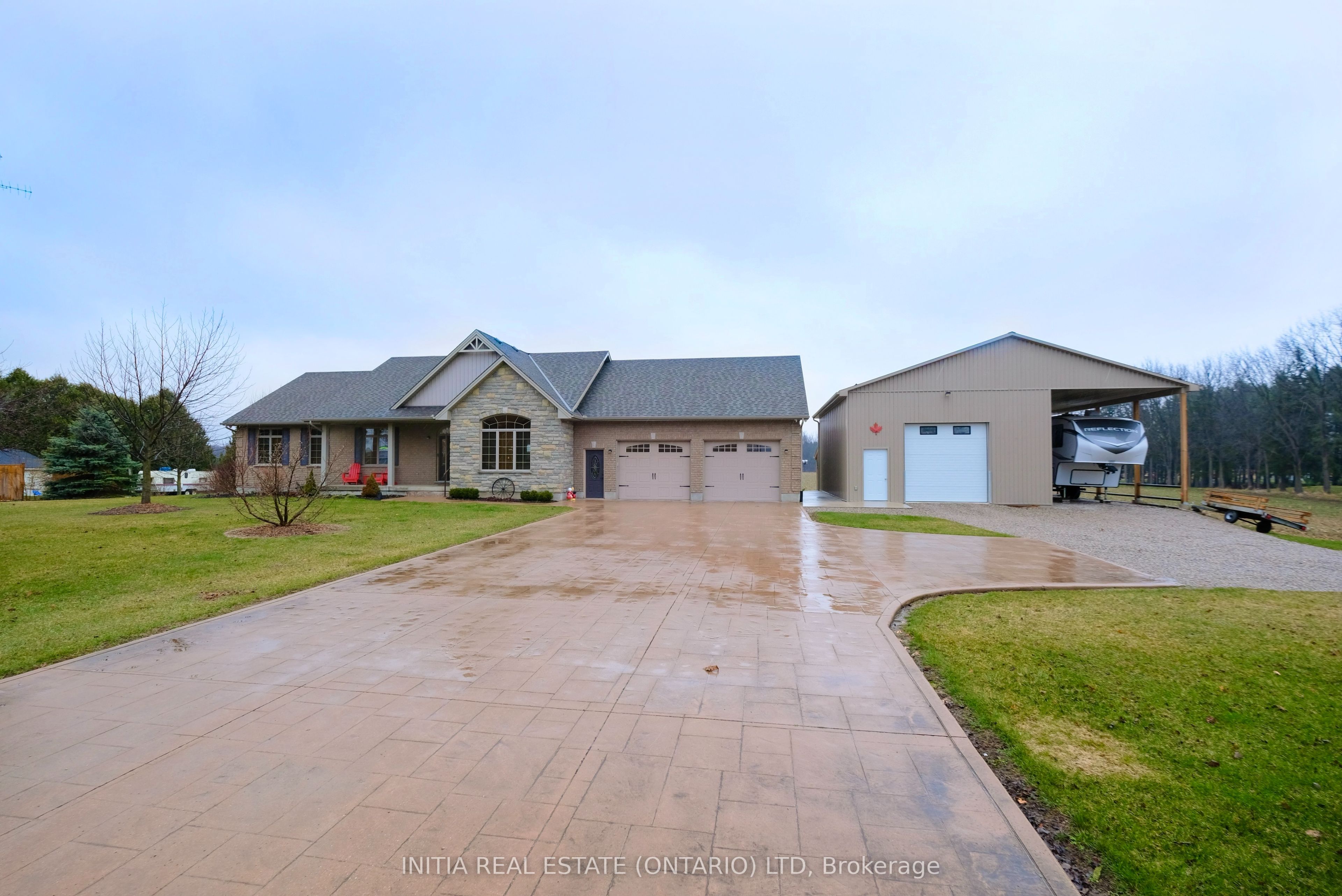7284 Calvert Drive Property Photo 1