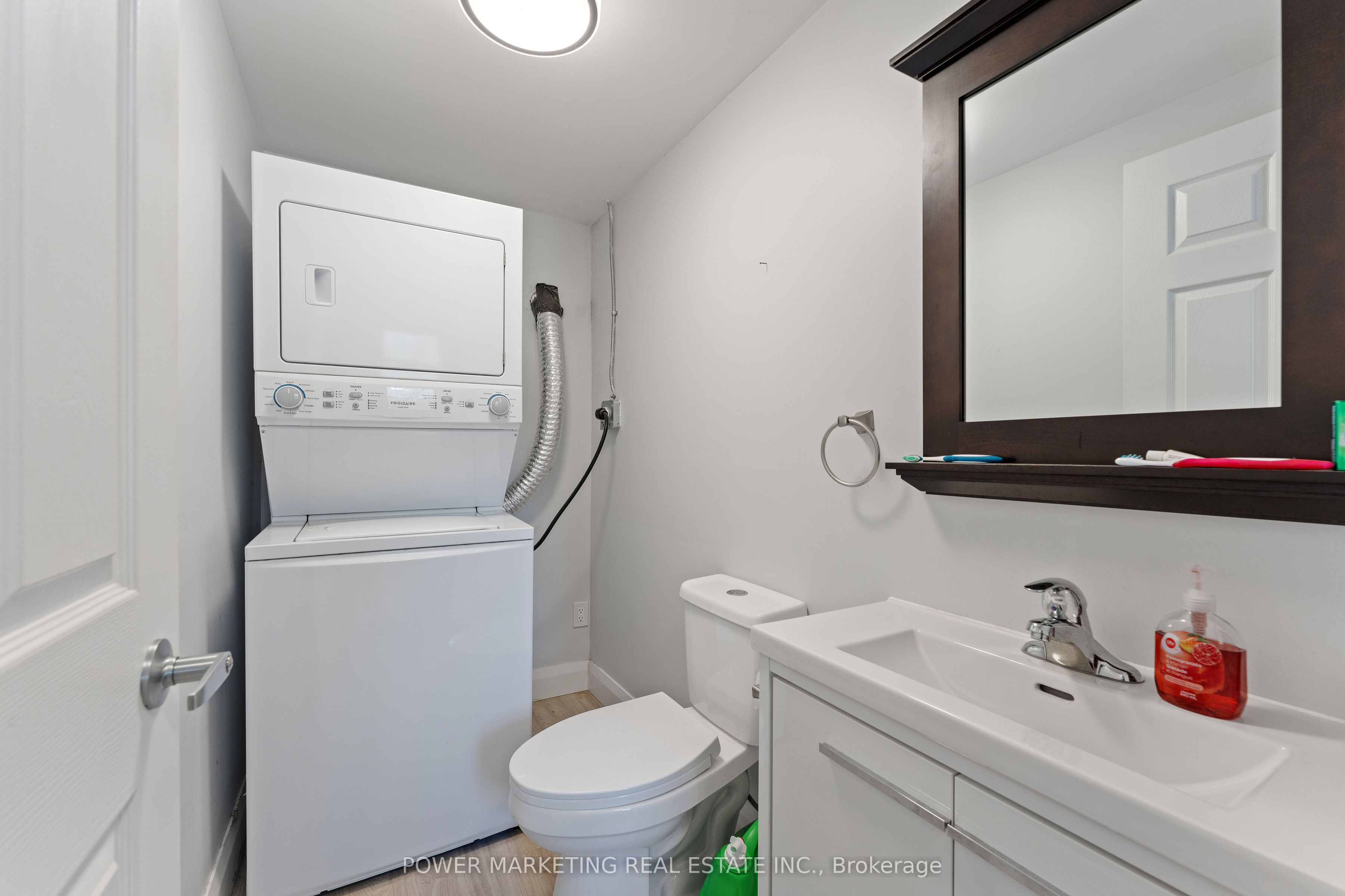 1244 Prince Of Wales Dr Property Photo 12