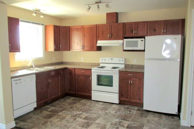 16 Karlee Court Property Photo 3