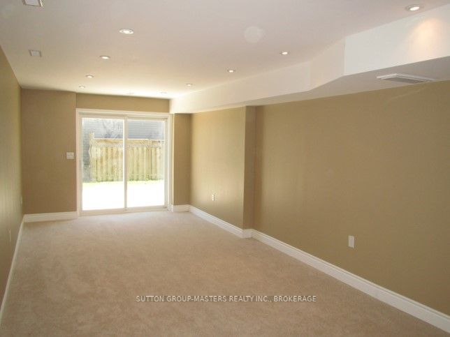 16 Karlee Court Property Photo 9