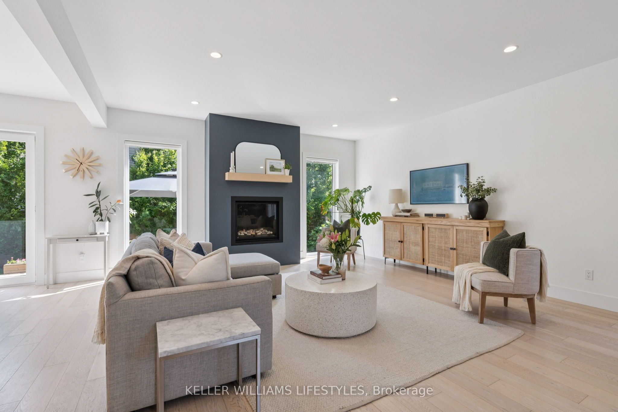 #24 - 41 Earlscourt Terrace Property Photo 7
