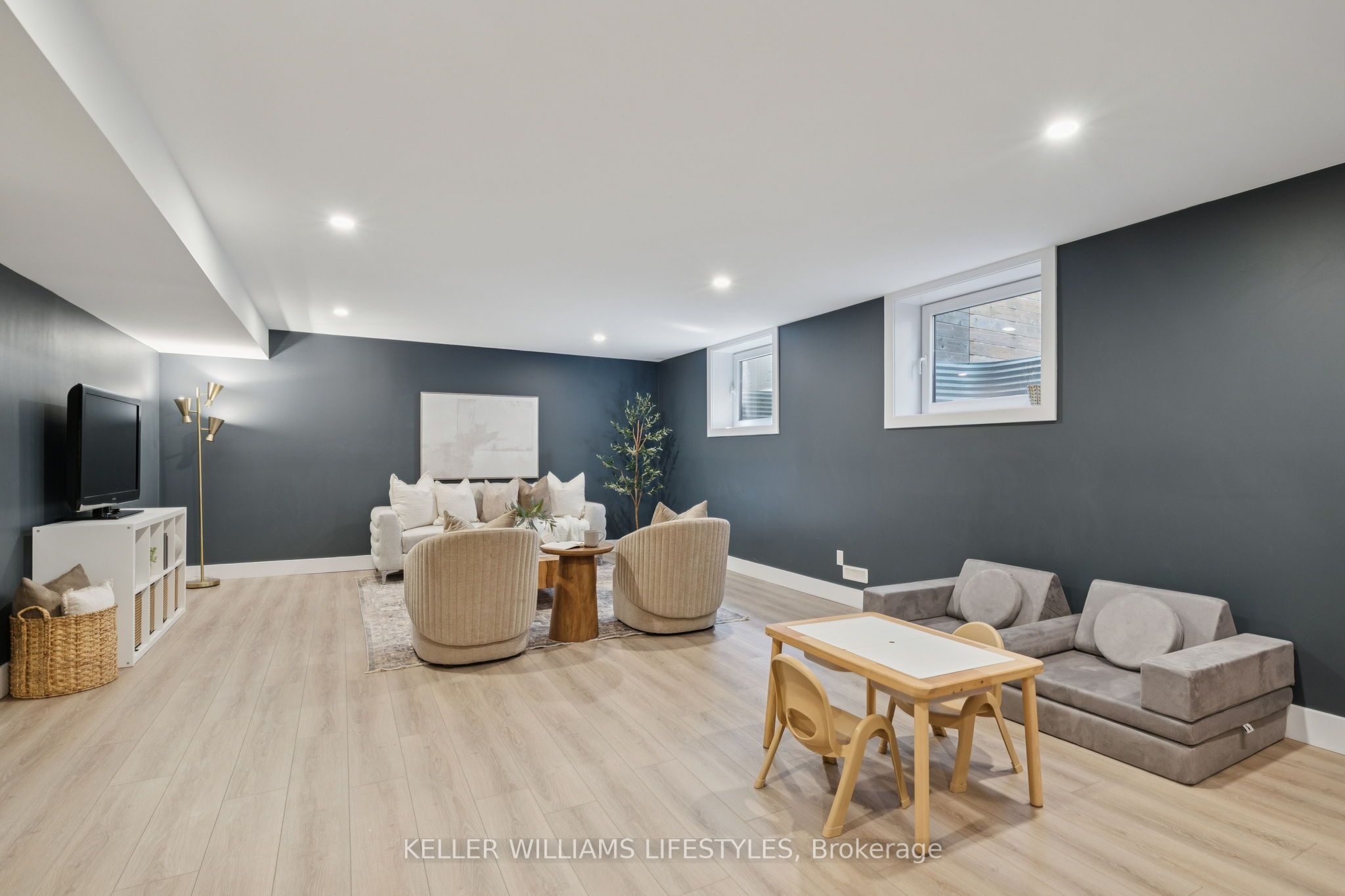 #24 - 41 Earlscourt Terrace Property Photo 34