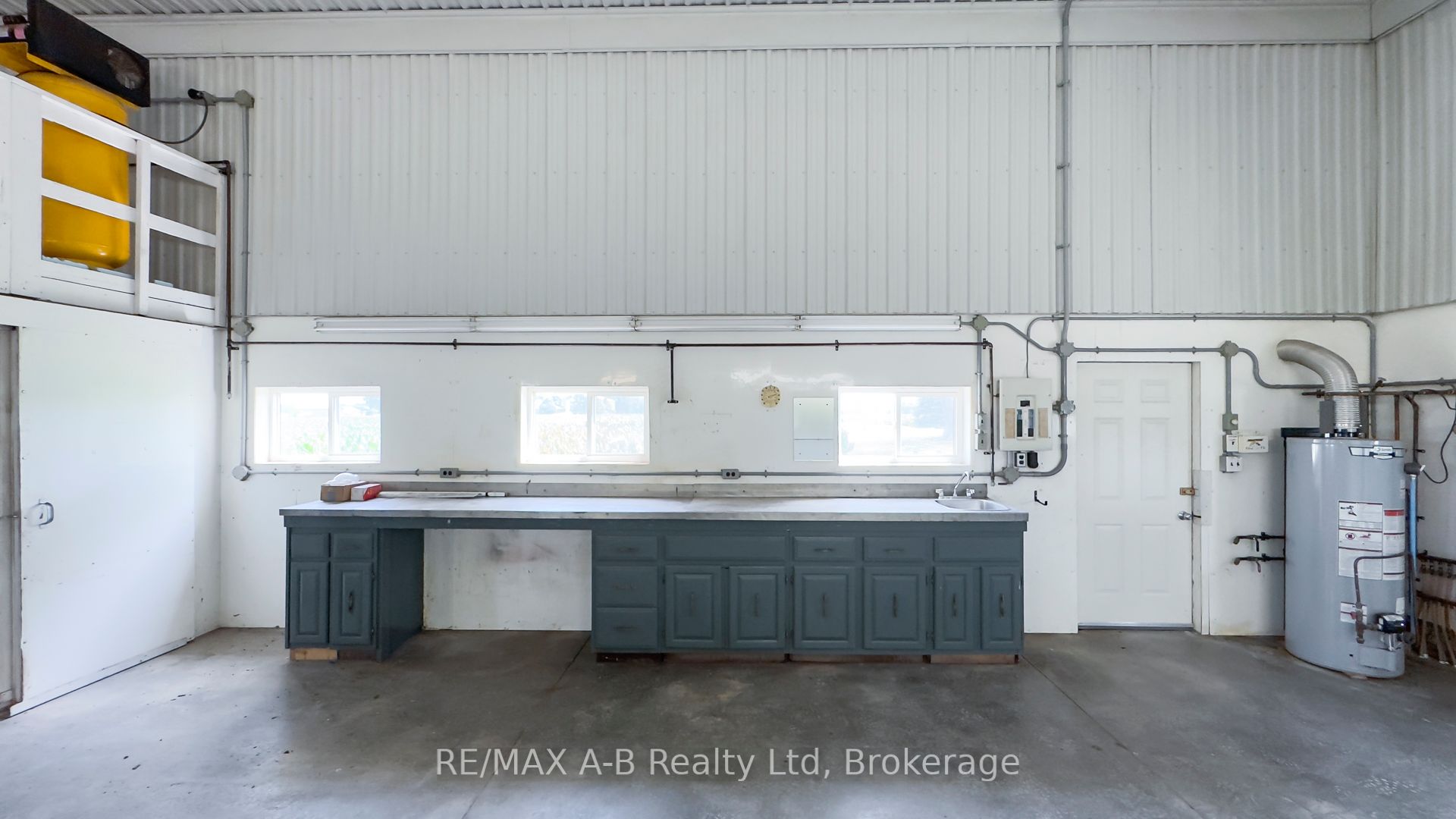 2700 Cow Path Property Photo 45