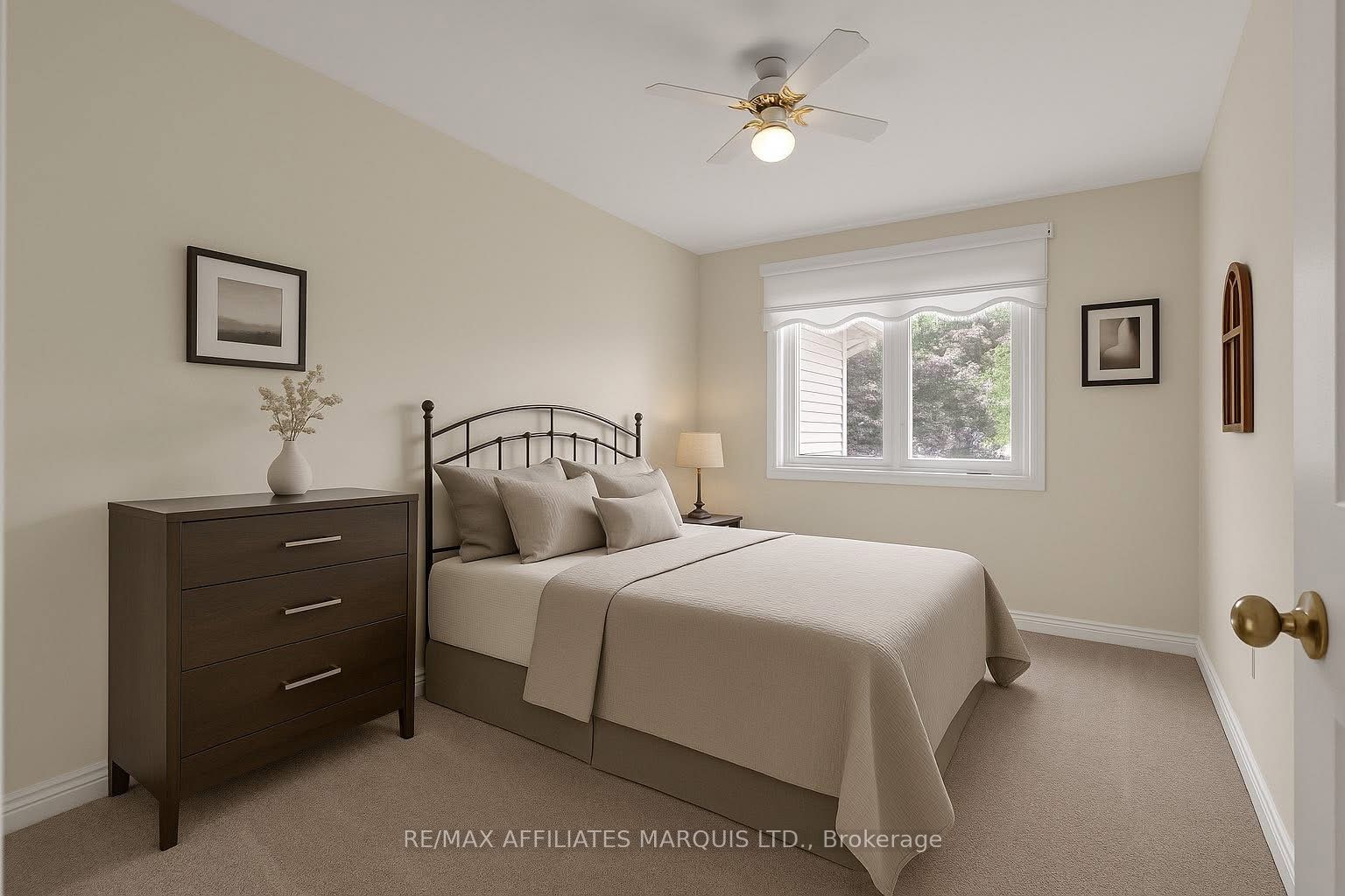 212 Northwoods Crescent Property Photo 15