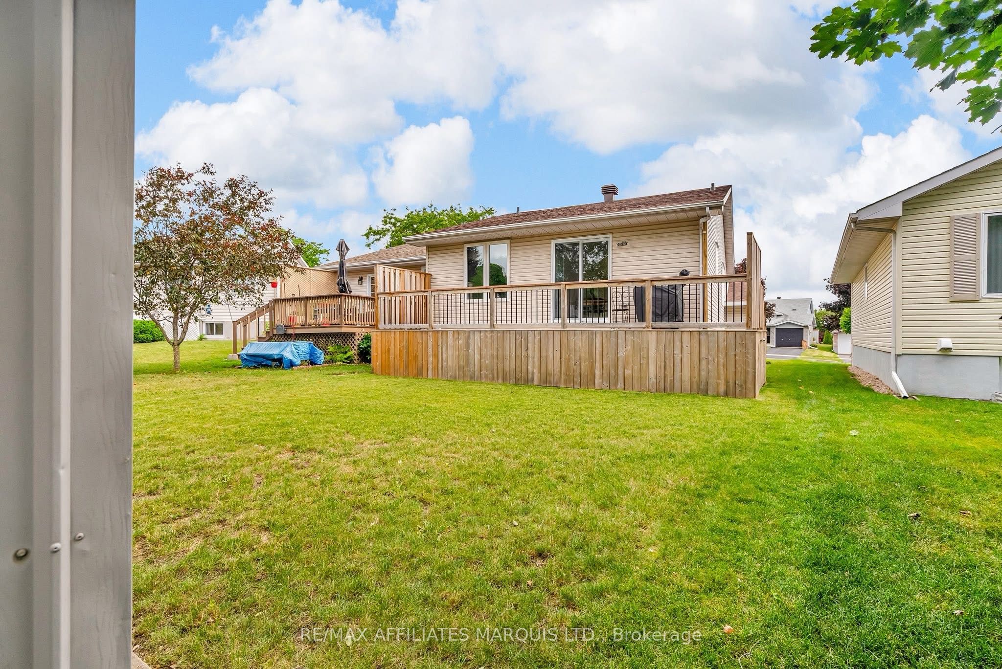 212 Northwoods Crescent Property Photo 28