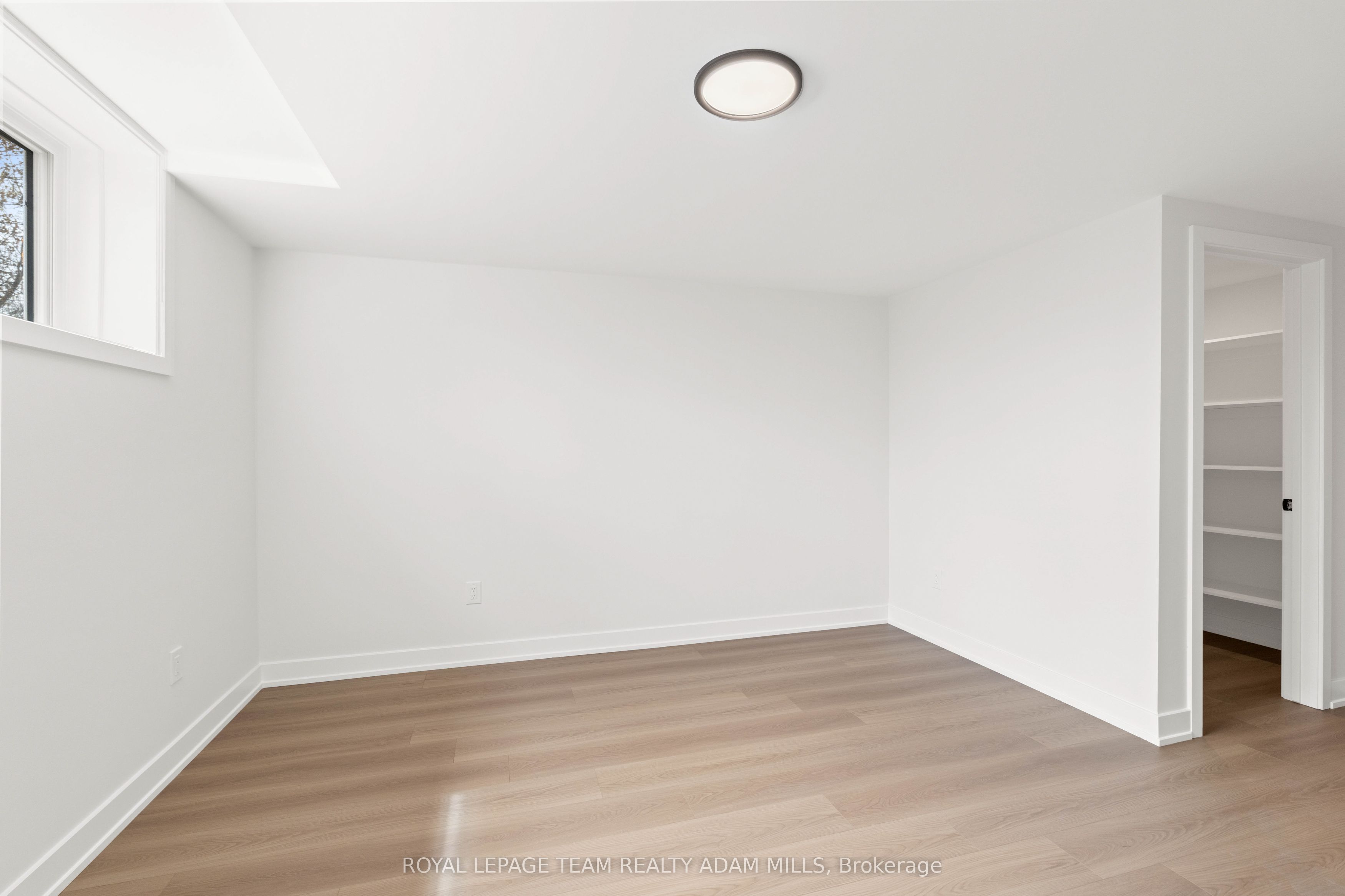 201-203 Teskey Street Property Photo 37