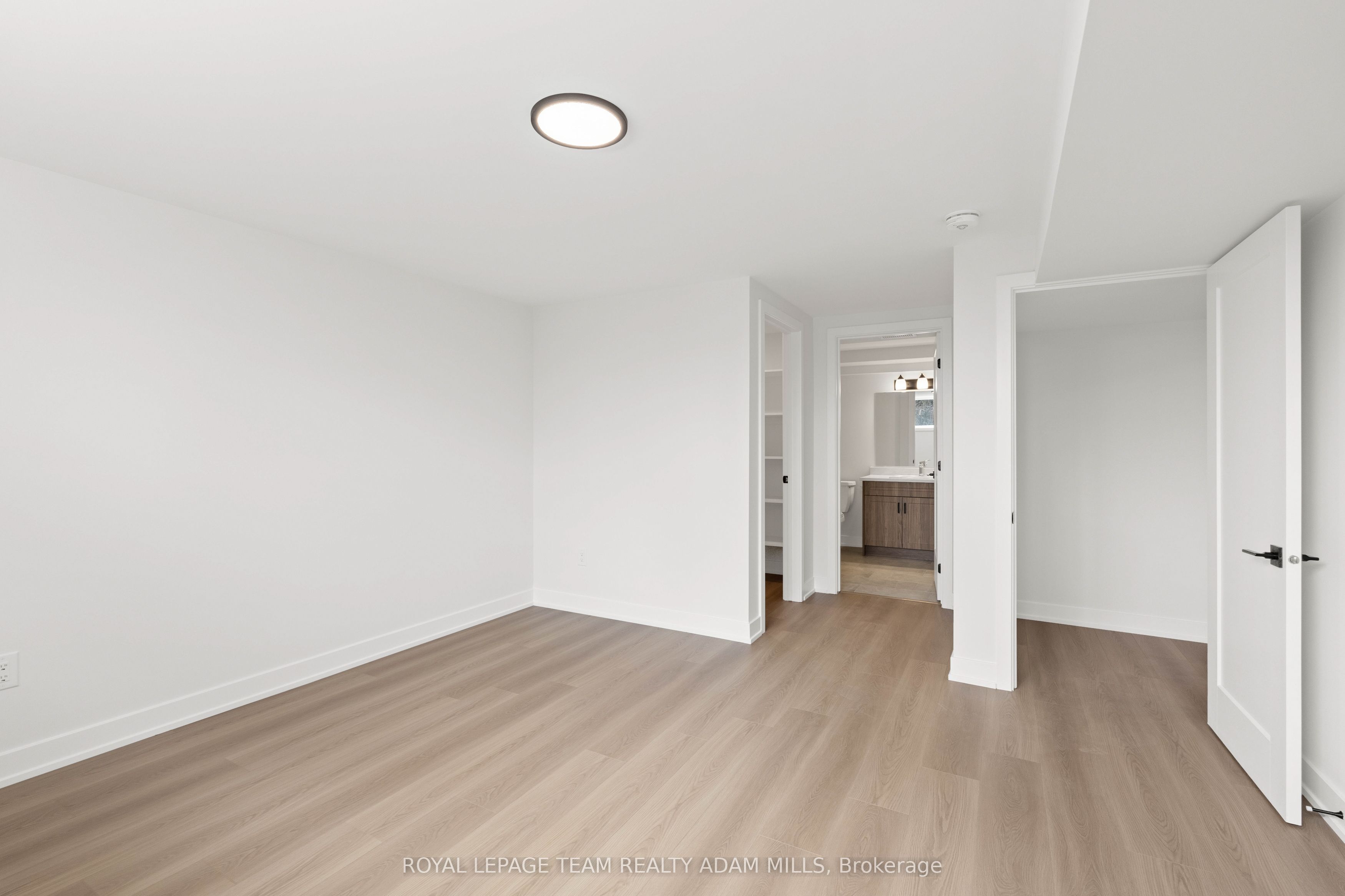 201-203 Teskey Street Property Photo 38