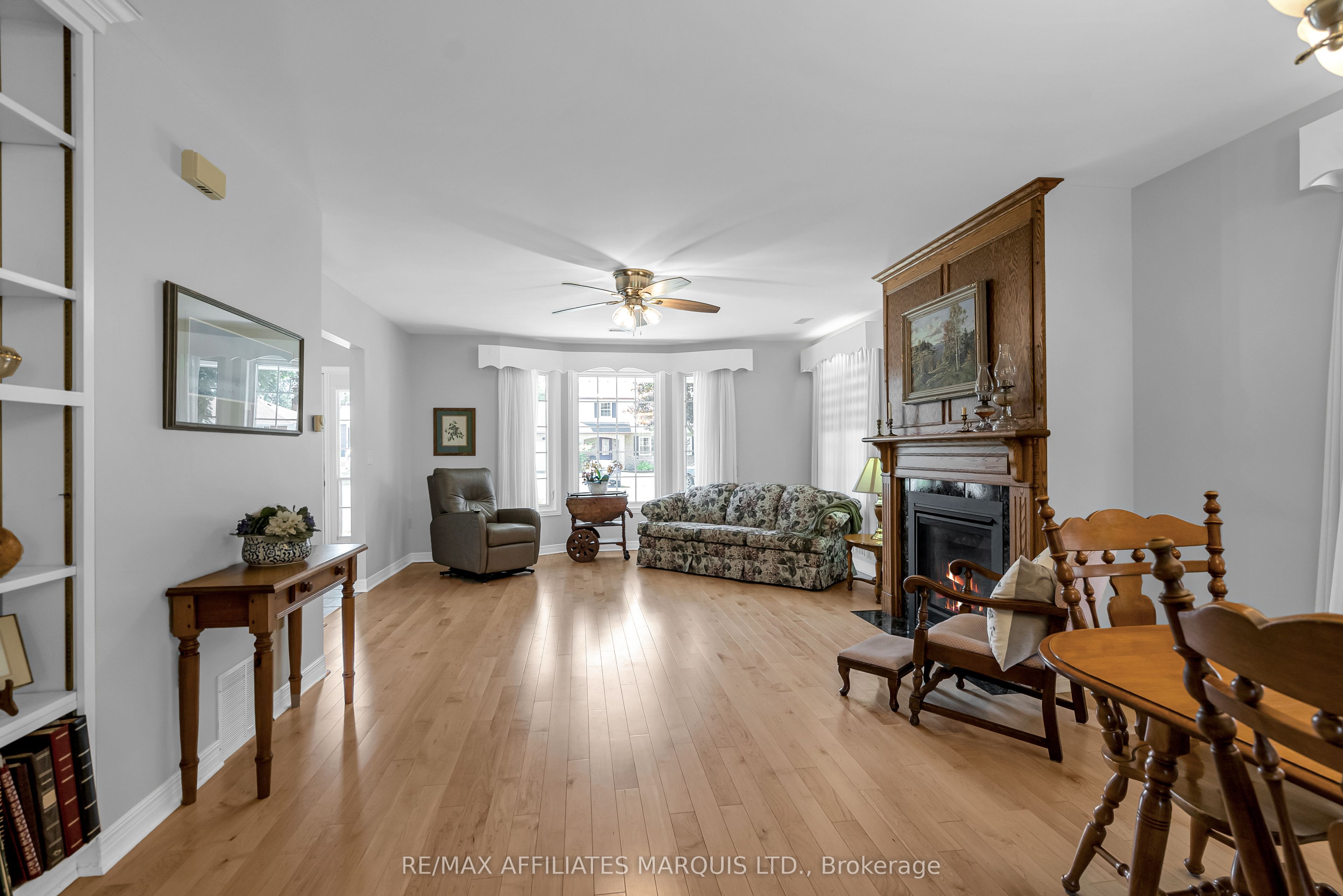 24 Saunders Avenue Property Photo 6