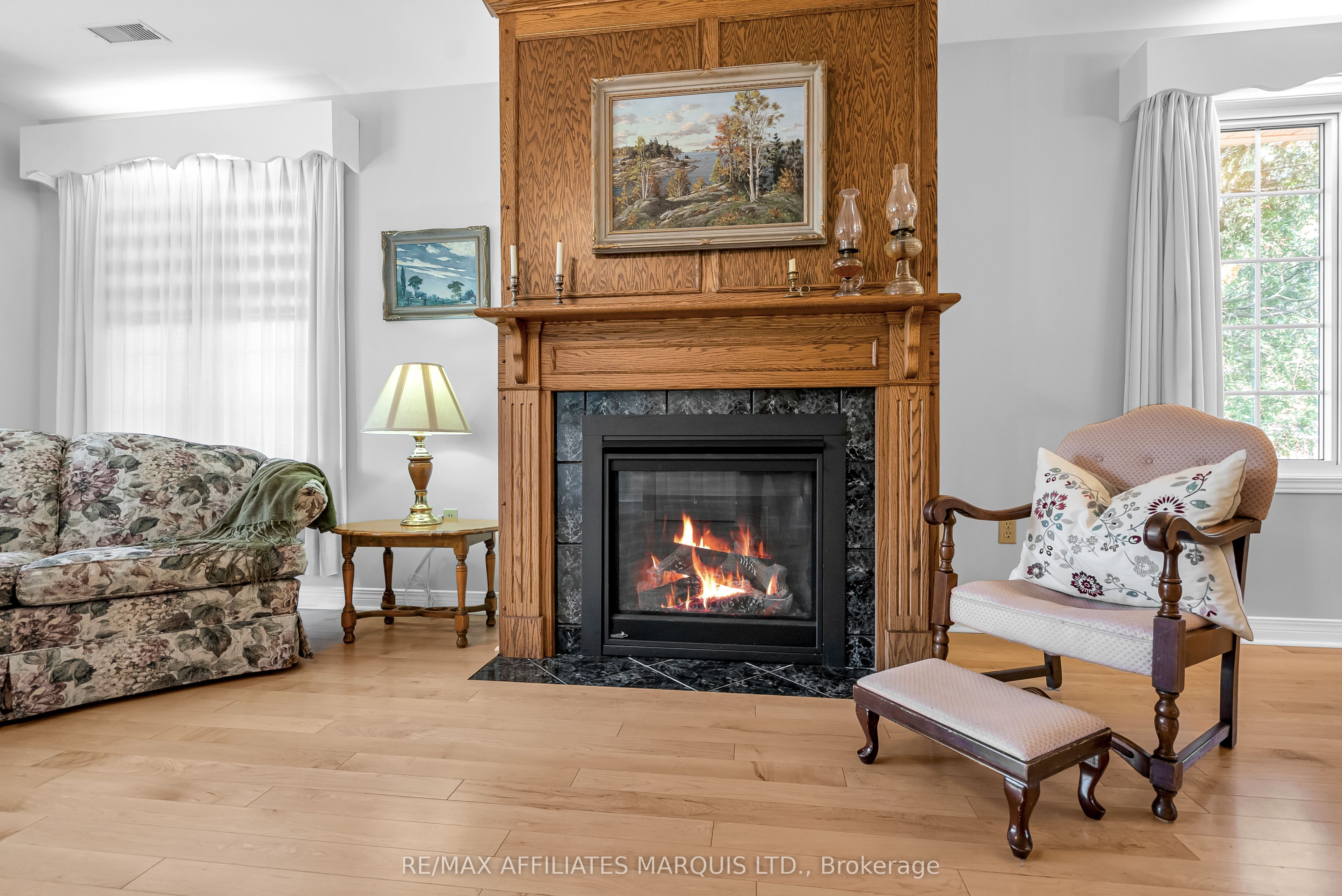 24 Saunders Avenue Property Photo 8