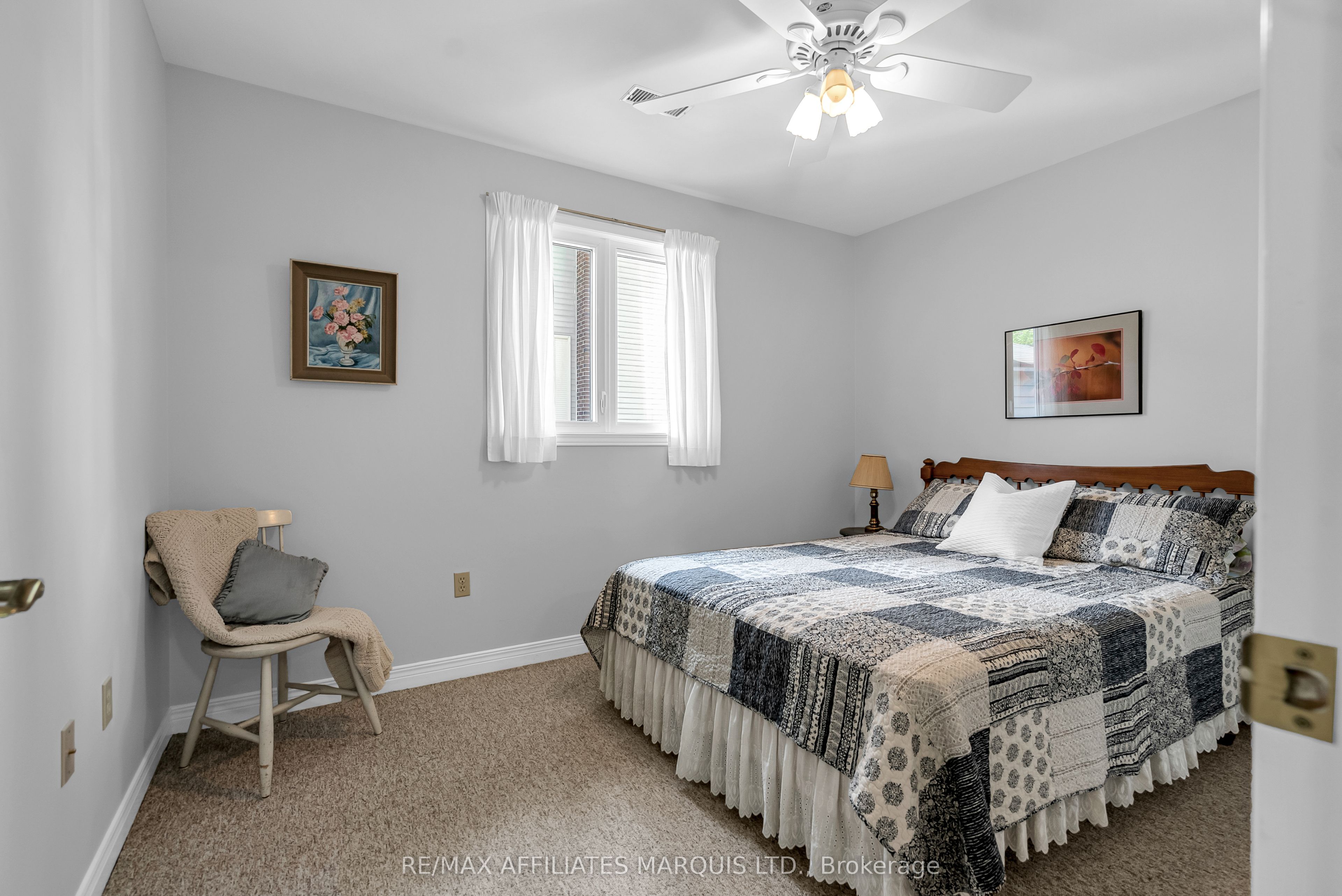 24 Saunders Avenue Property Photo 22