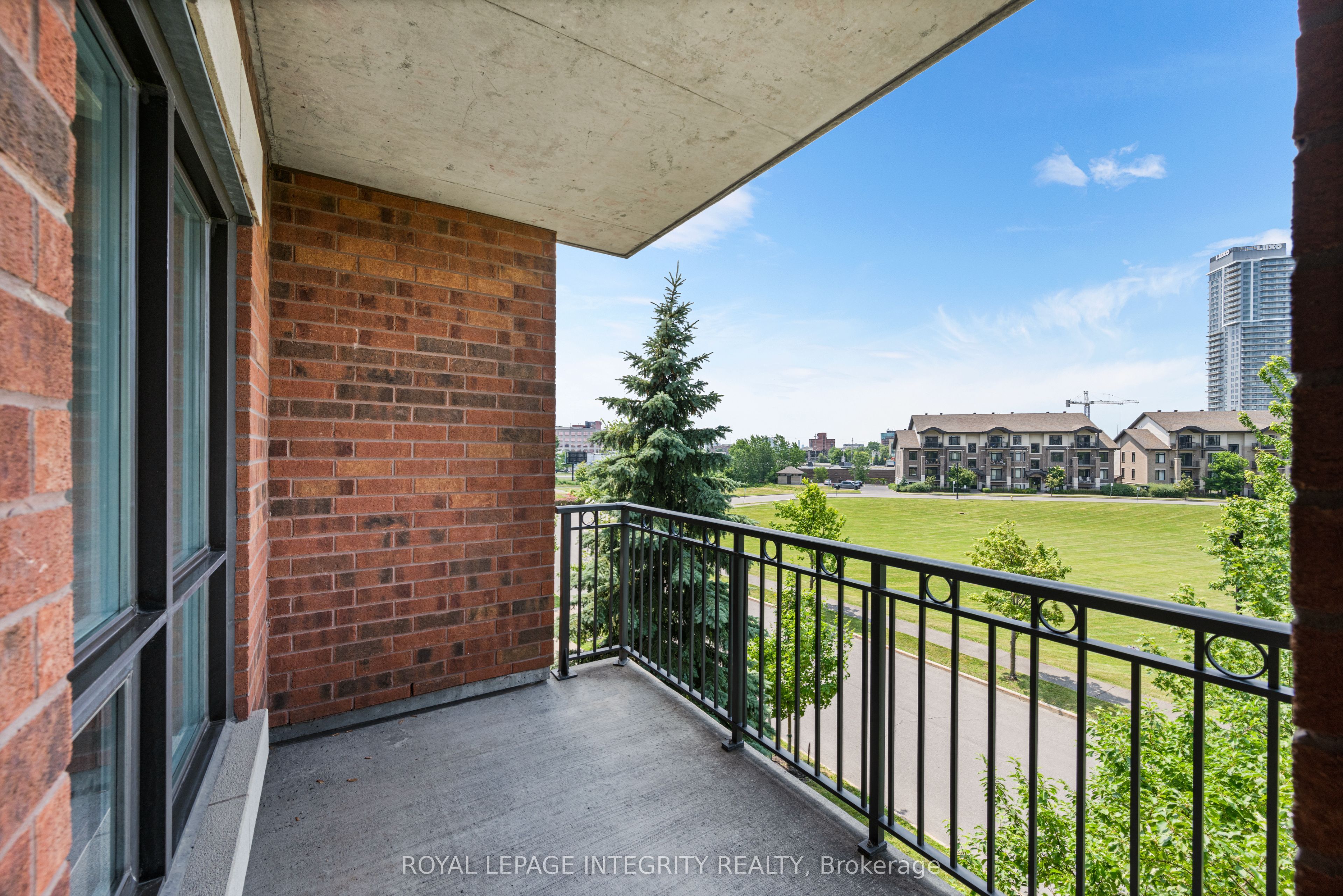 #324 - 905 Beauparc Private Property Photo 29